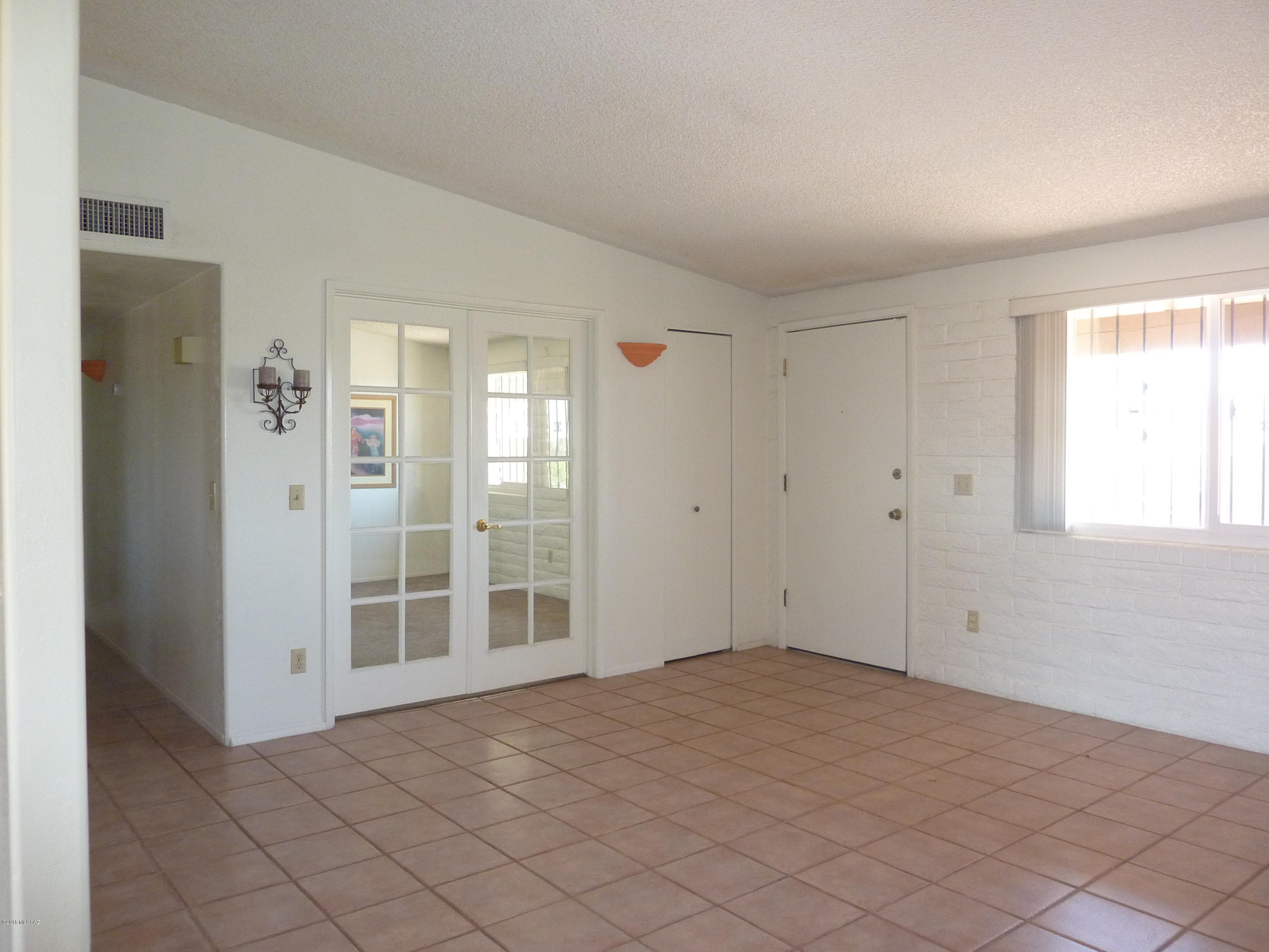 Casas Adobes Park (416-540) - Residential