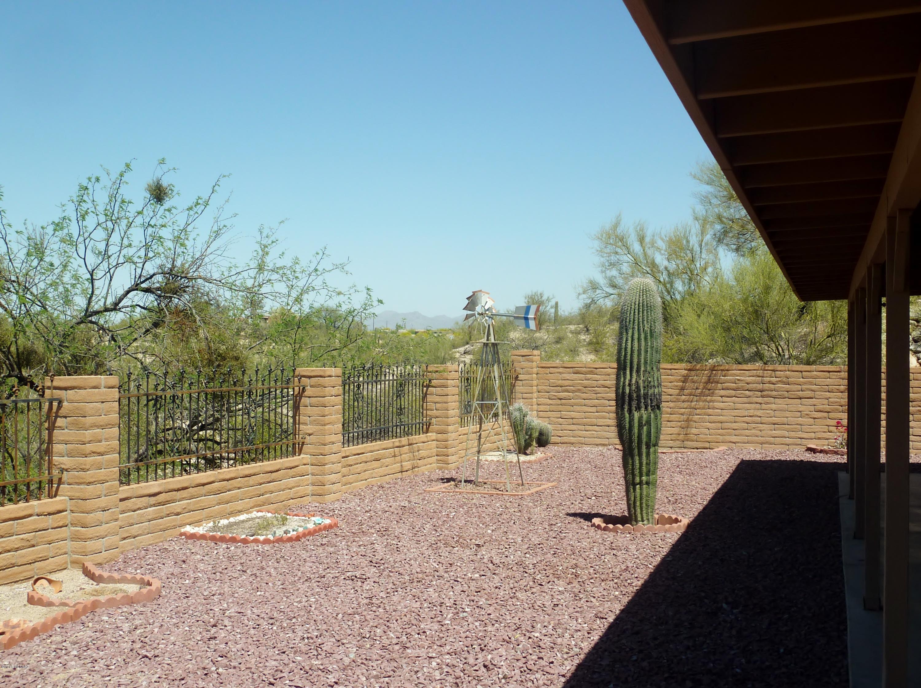 Casas Adobes Park (416-540) - Residential