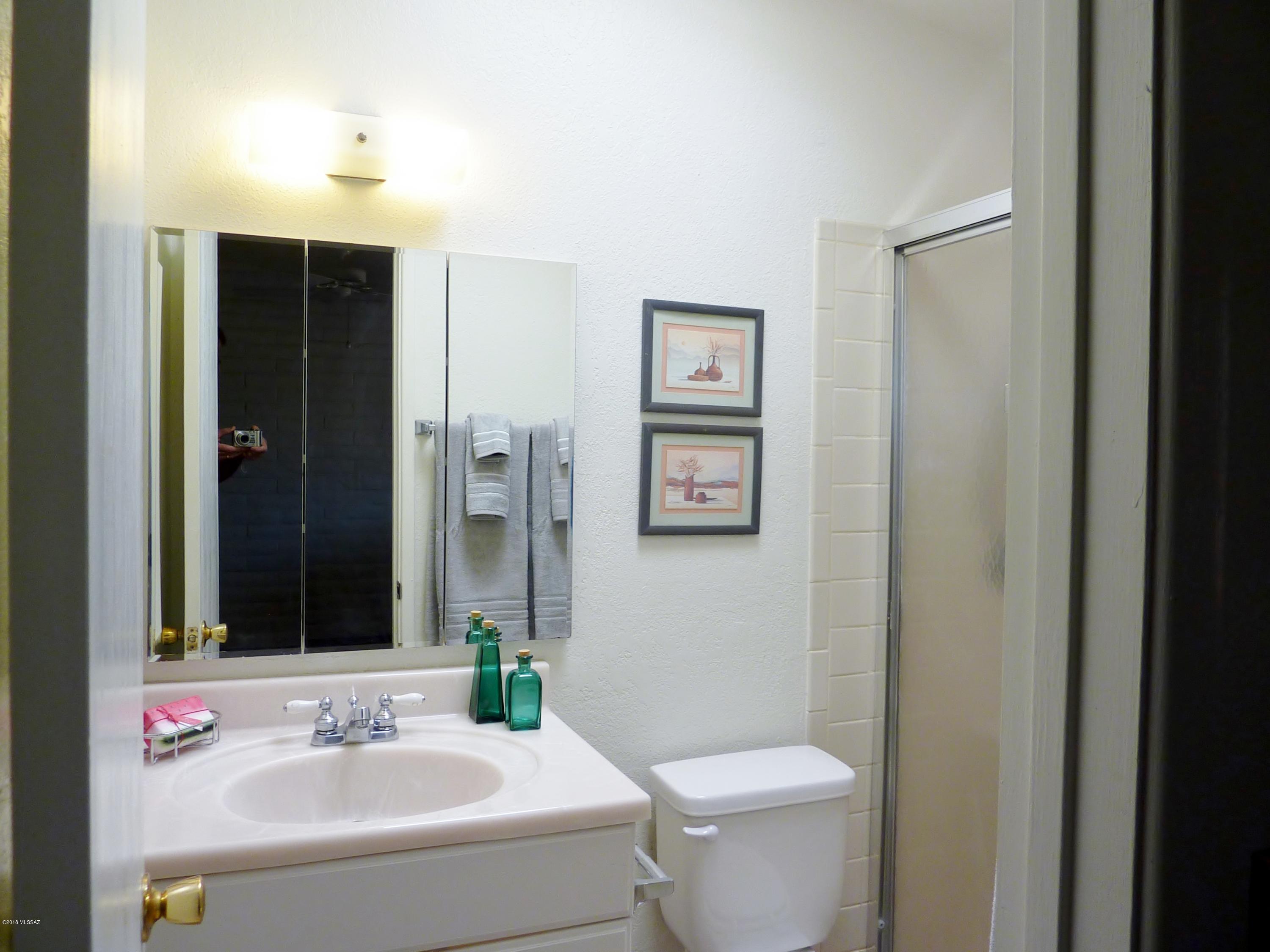 Casas Adobes Park (416-540) - Residential