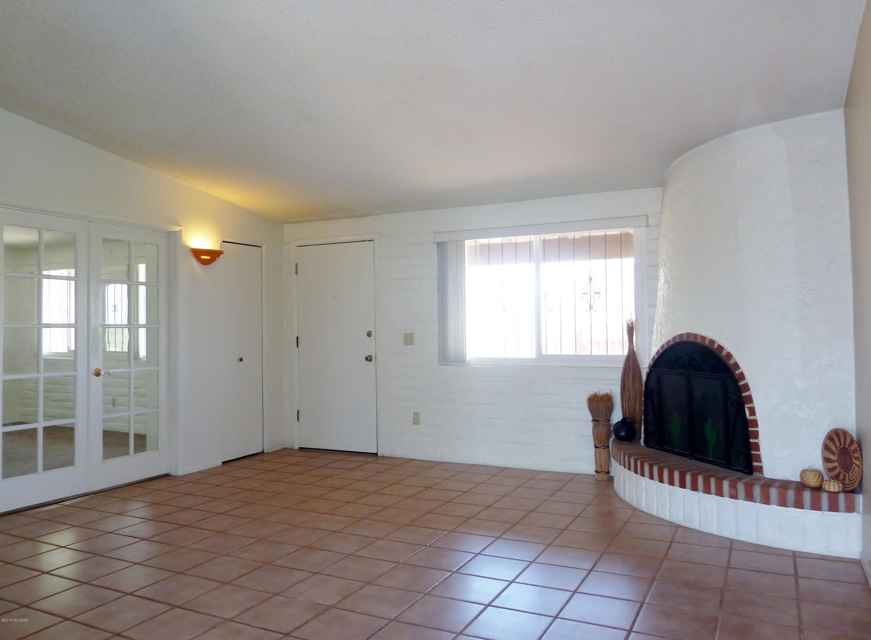 Casas Adobes Park (416-540) - Residential