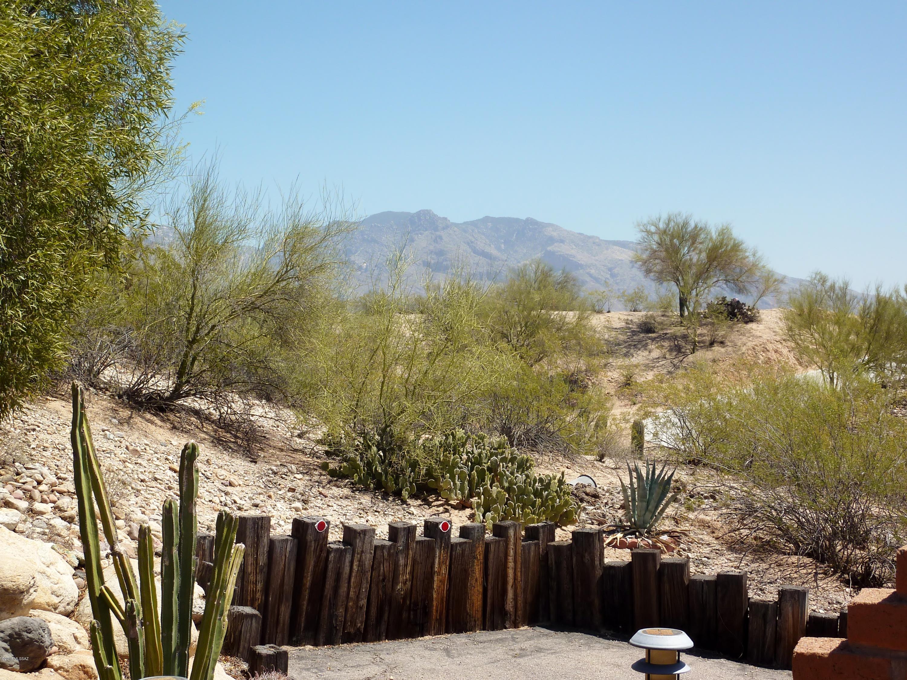 Casas Adobes Park (416-540) - Residential
