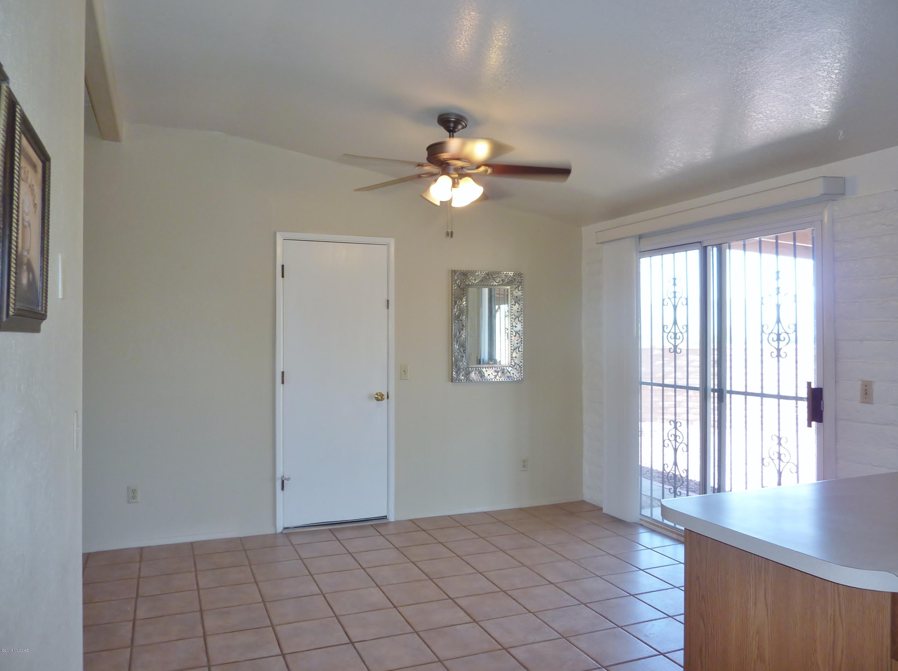 Casas Adobes Park (416-540) - Residential