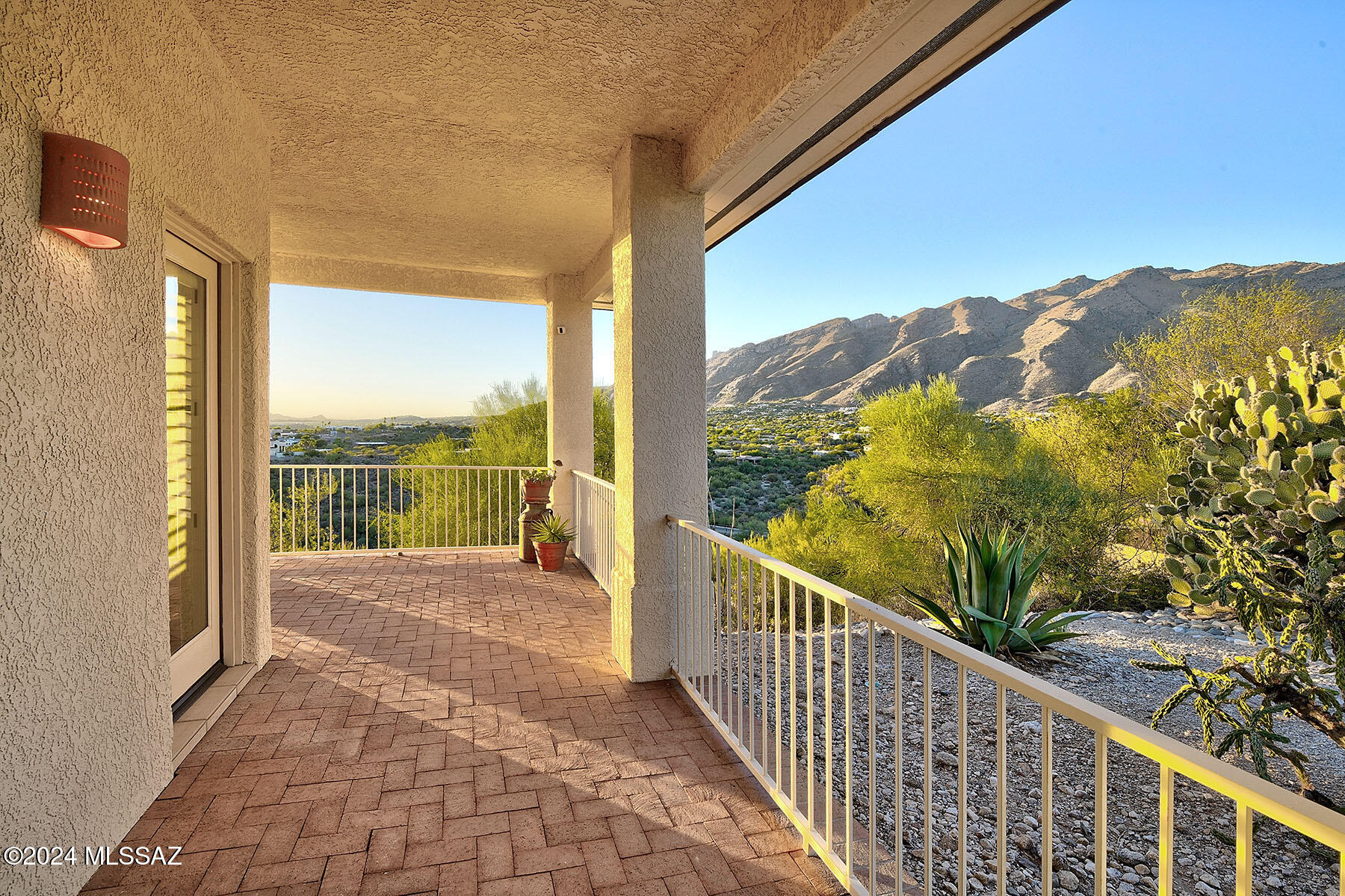 Alta Vista (99-145) - Residential