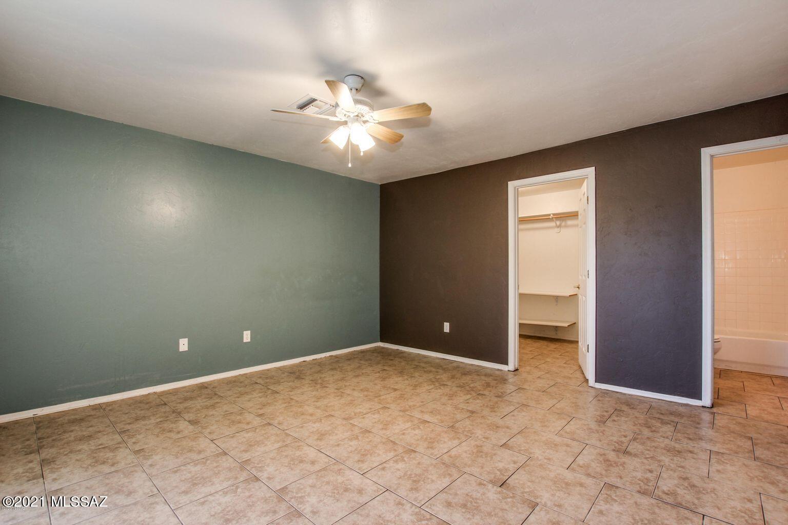 Sunset Foothills Condos (1-201) - Residential