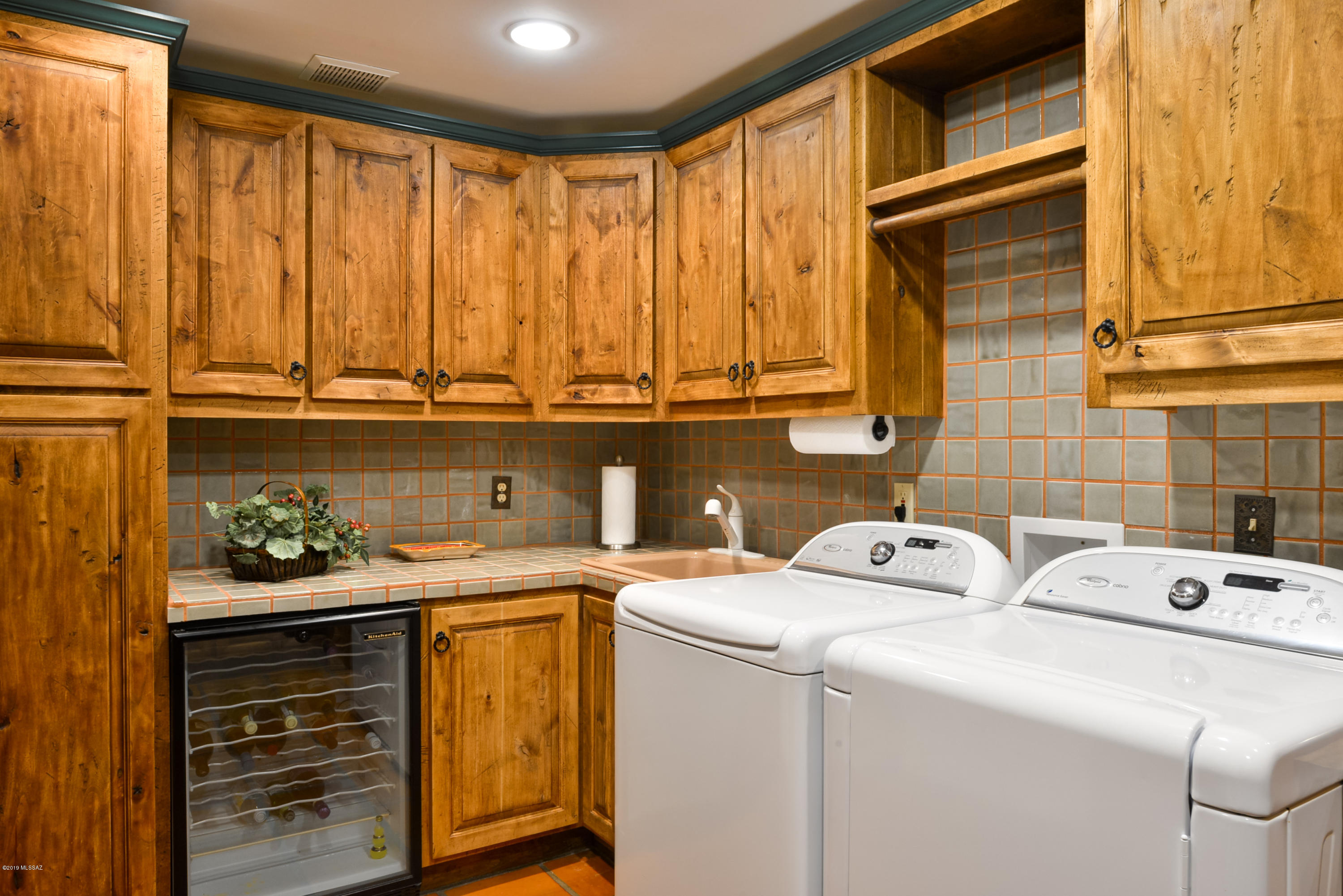 Honey Bee Canyon Estates - Residential