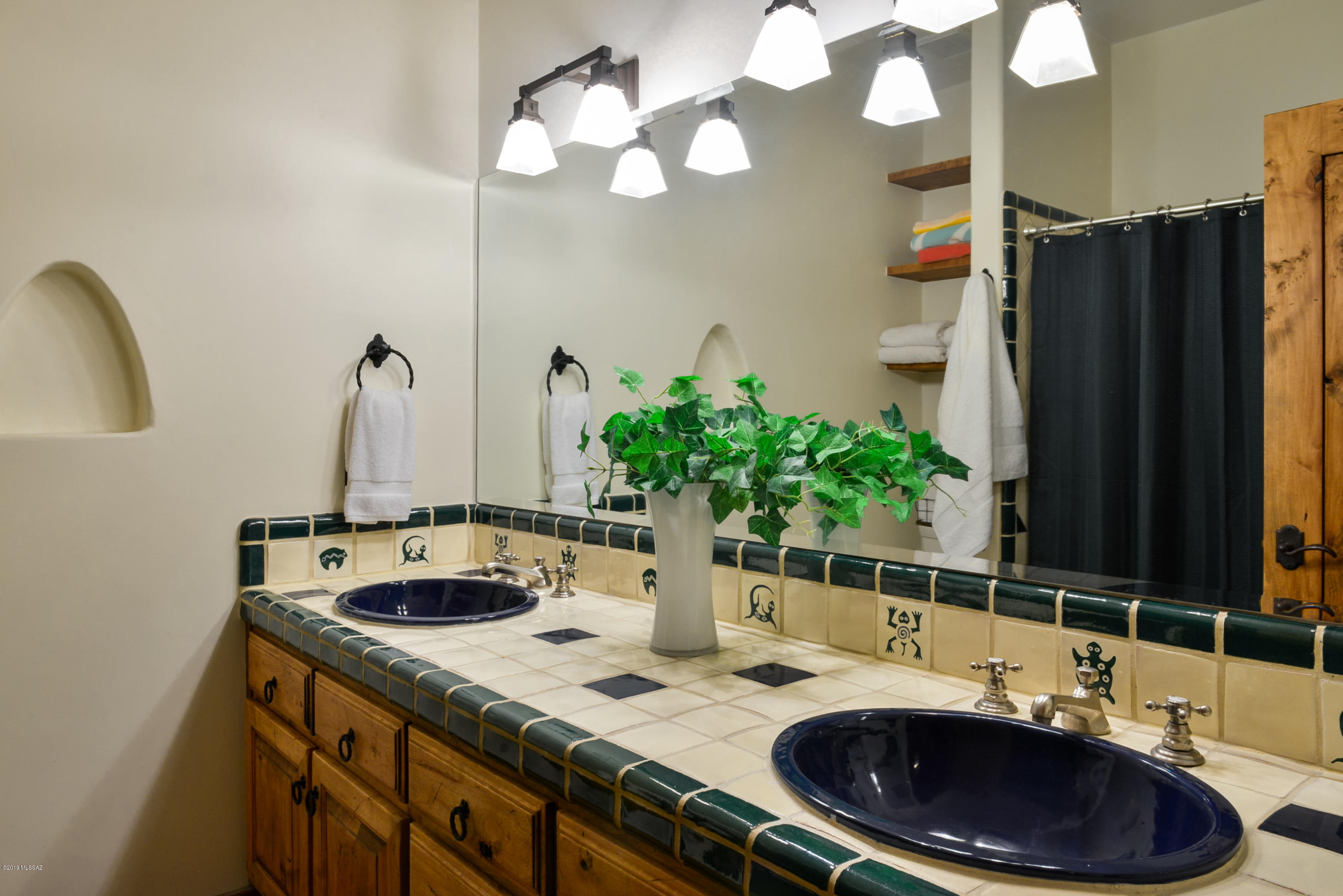 Honey Bee Canyon Estates - Residential