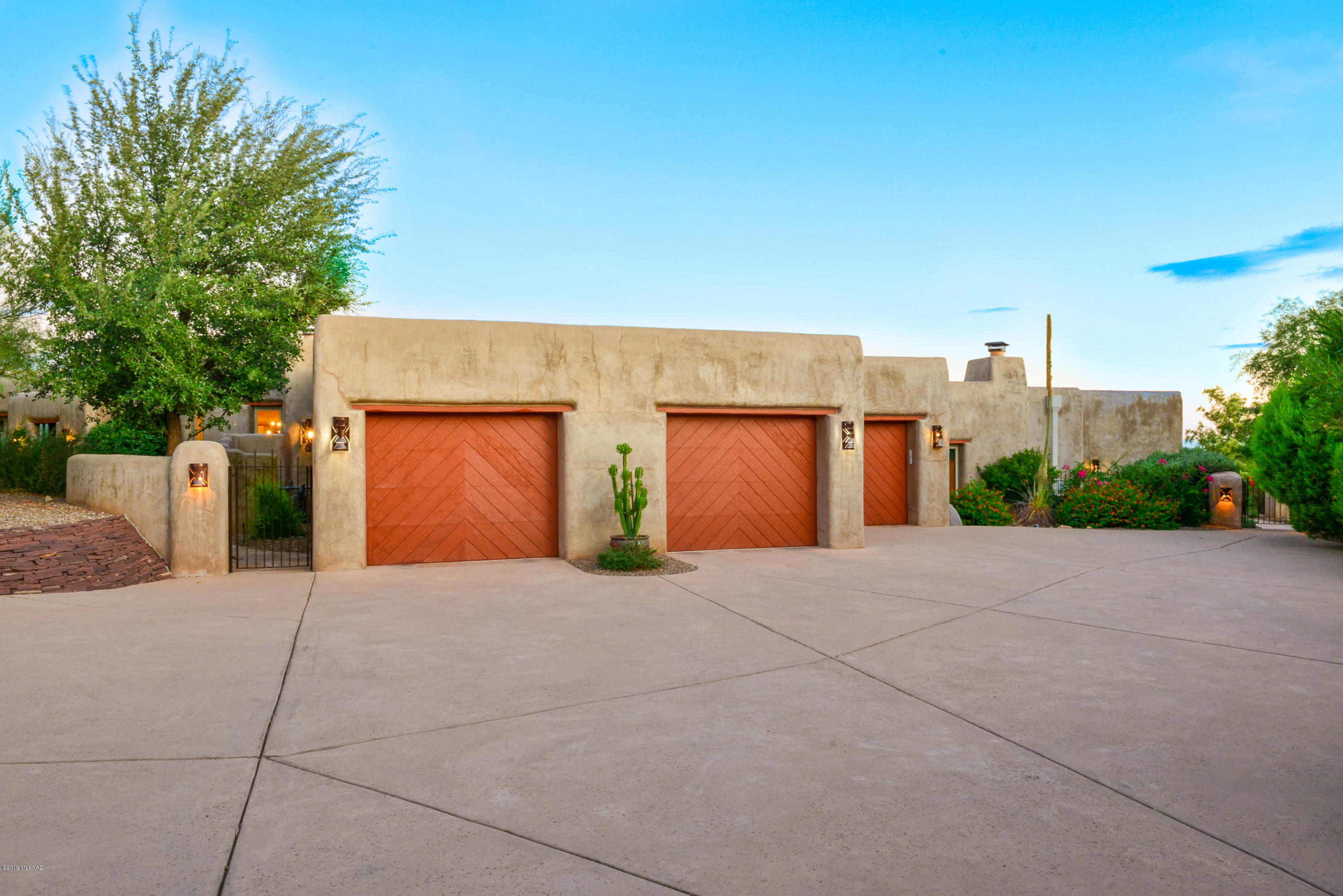 Honey Bee Canyon Estates - Residential