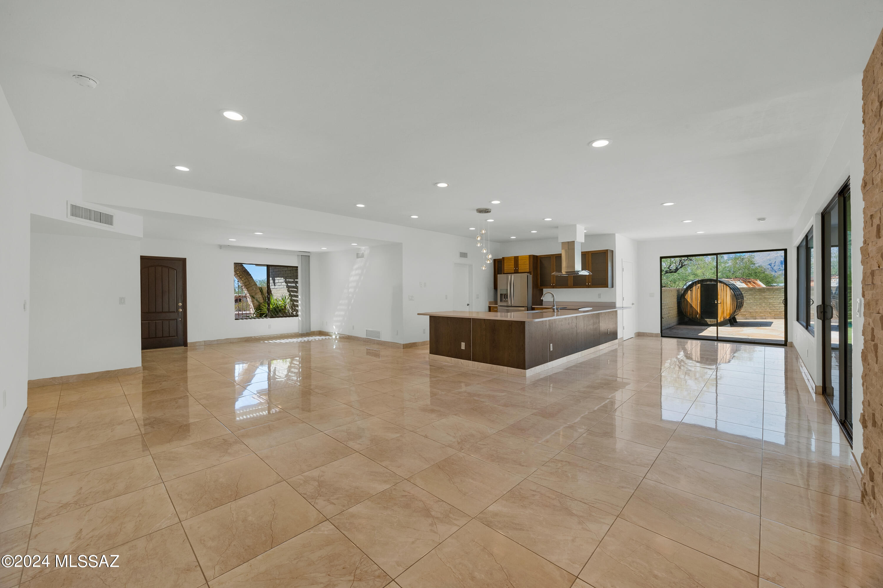 Tres Lomas (1-147) - Residential