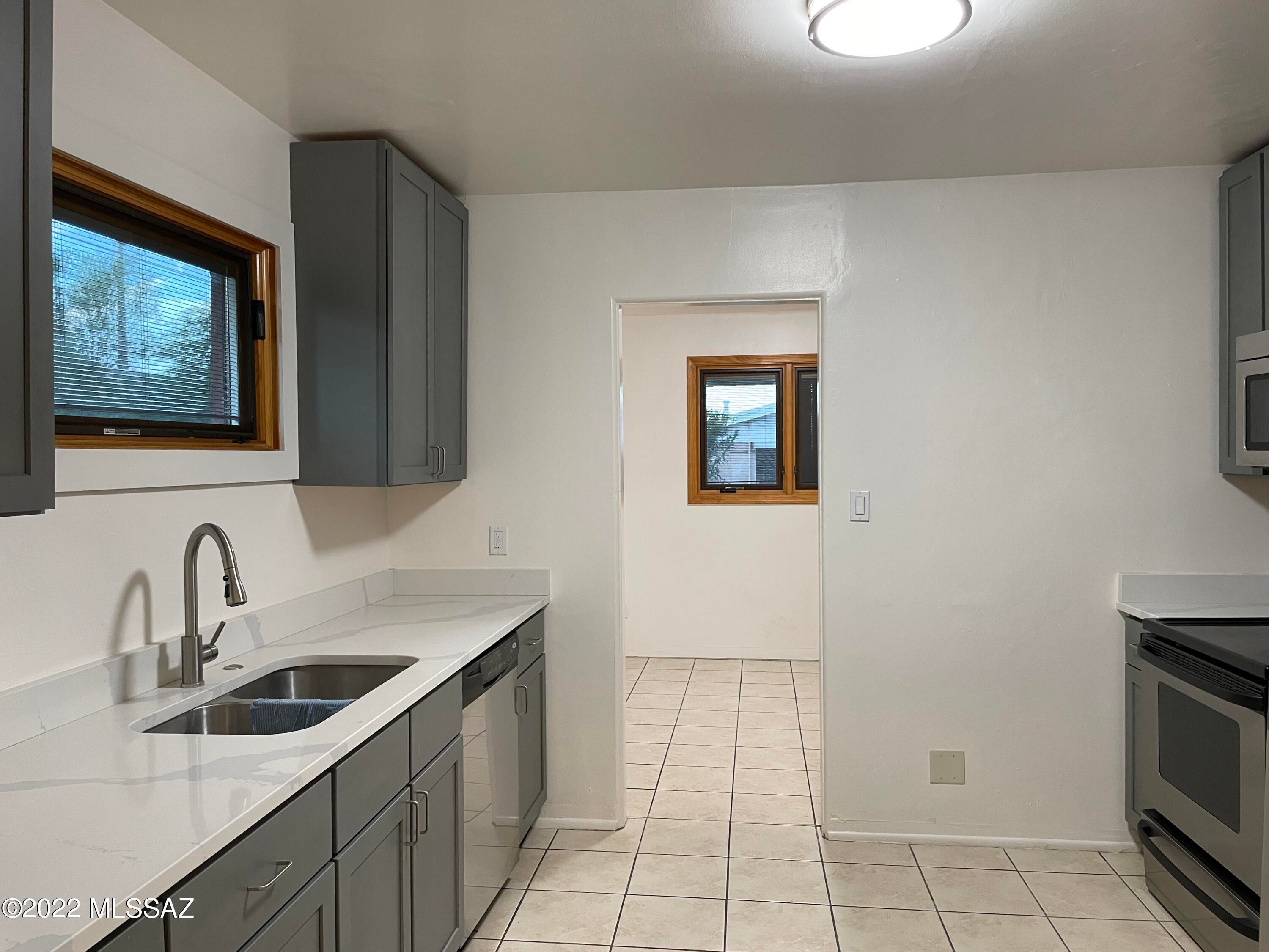El Cortez Heights - Residential Lease