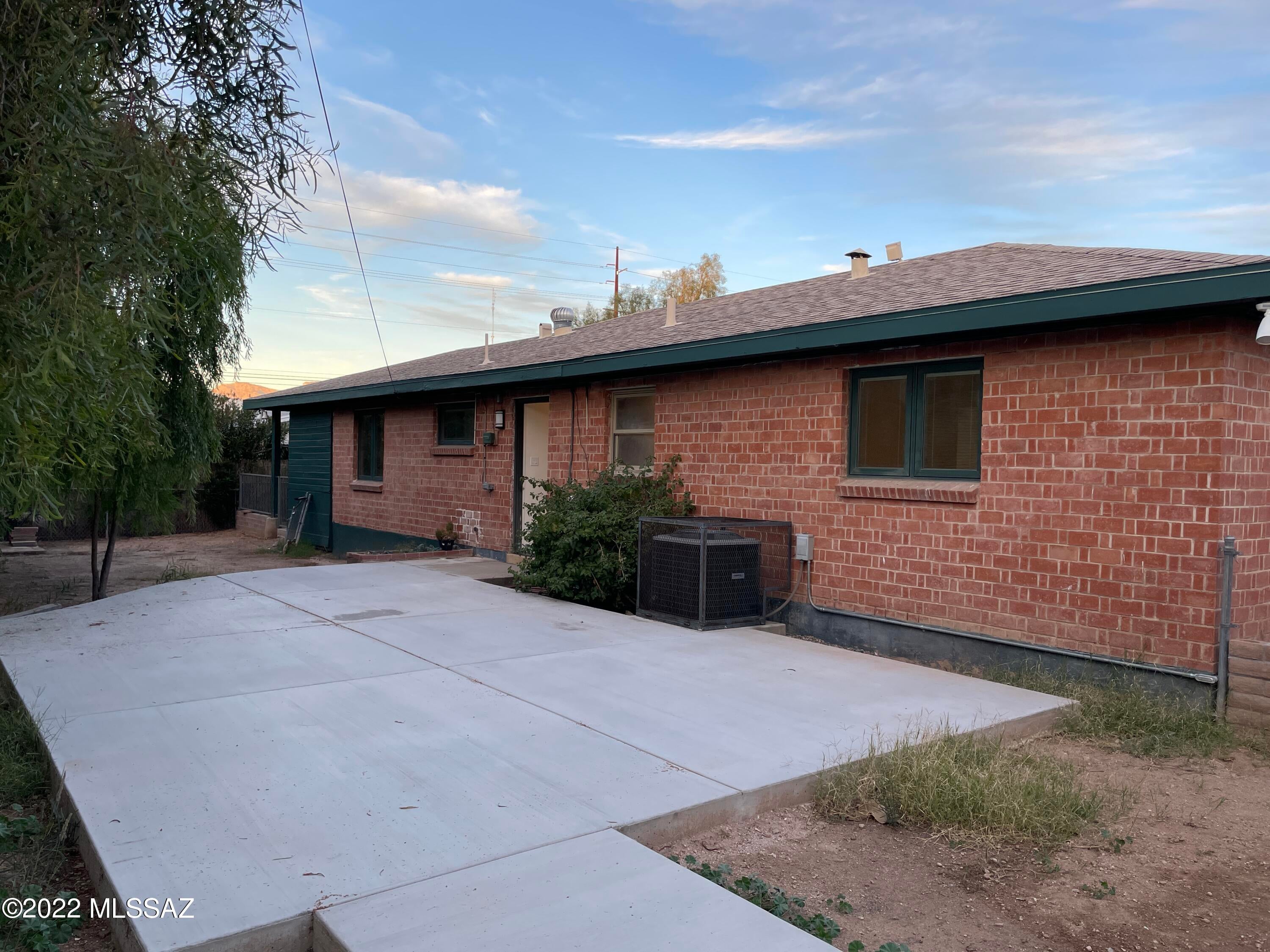 El Cortez Heights - Residential Lease