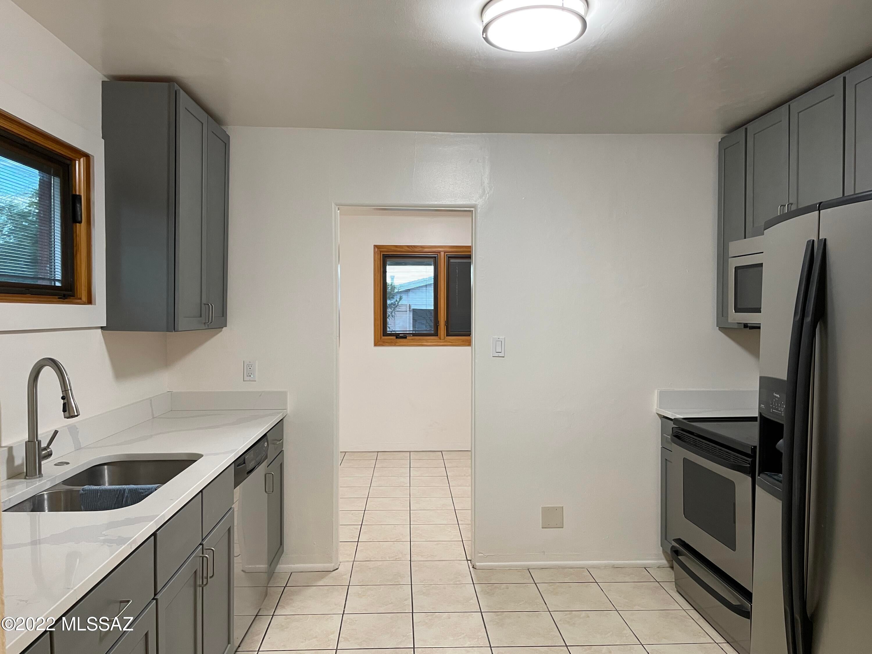 El Cortez Heights - Residential Lease