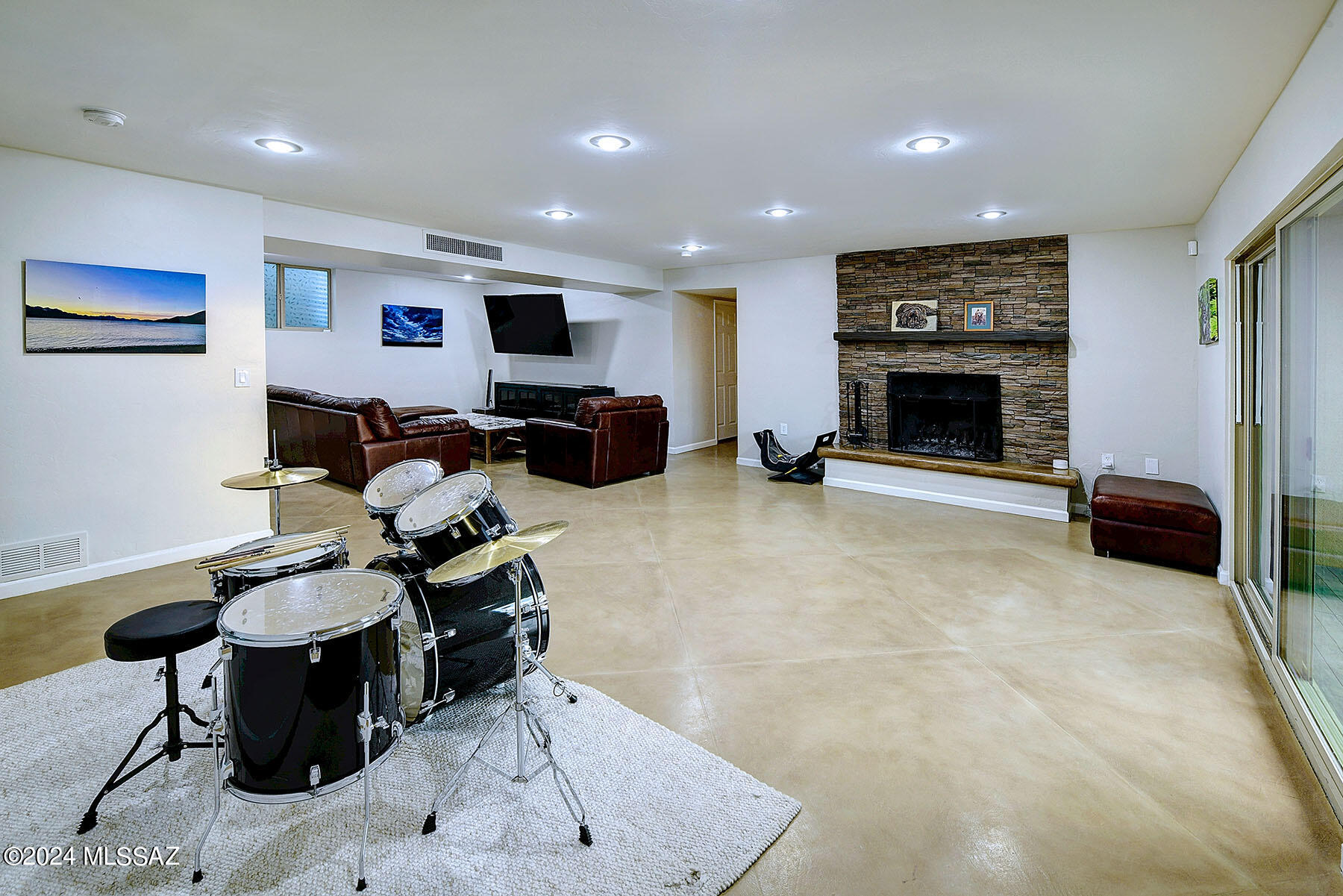 Santa Catalina Estates NO. 4 (1-180) - Residential