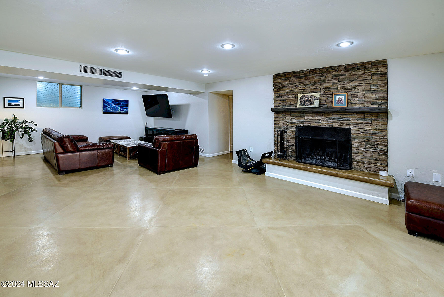 Santa Catalina Estates NO. 4 (1-180) - Residential