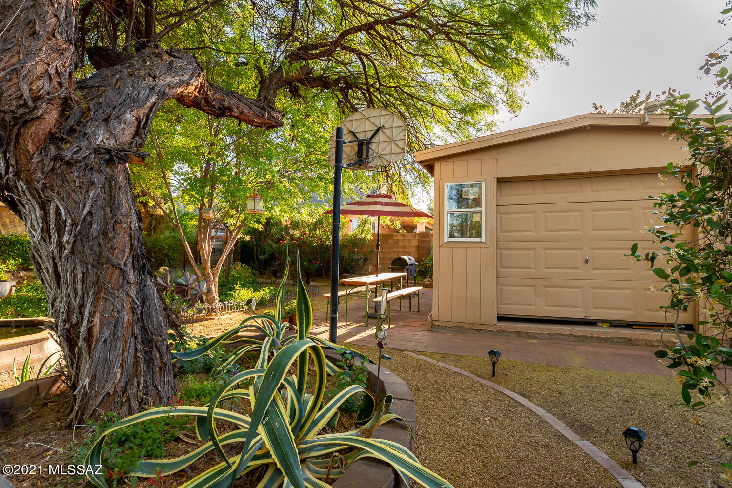 Colonias La Canada (1-82) - Residential