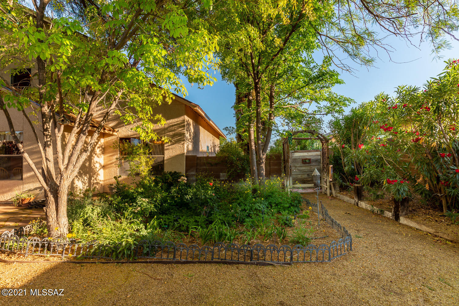 Colonias La Canada (1-82) - Residential