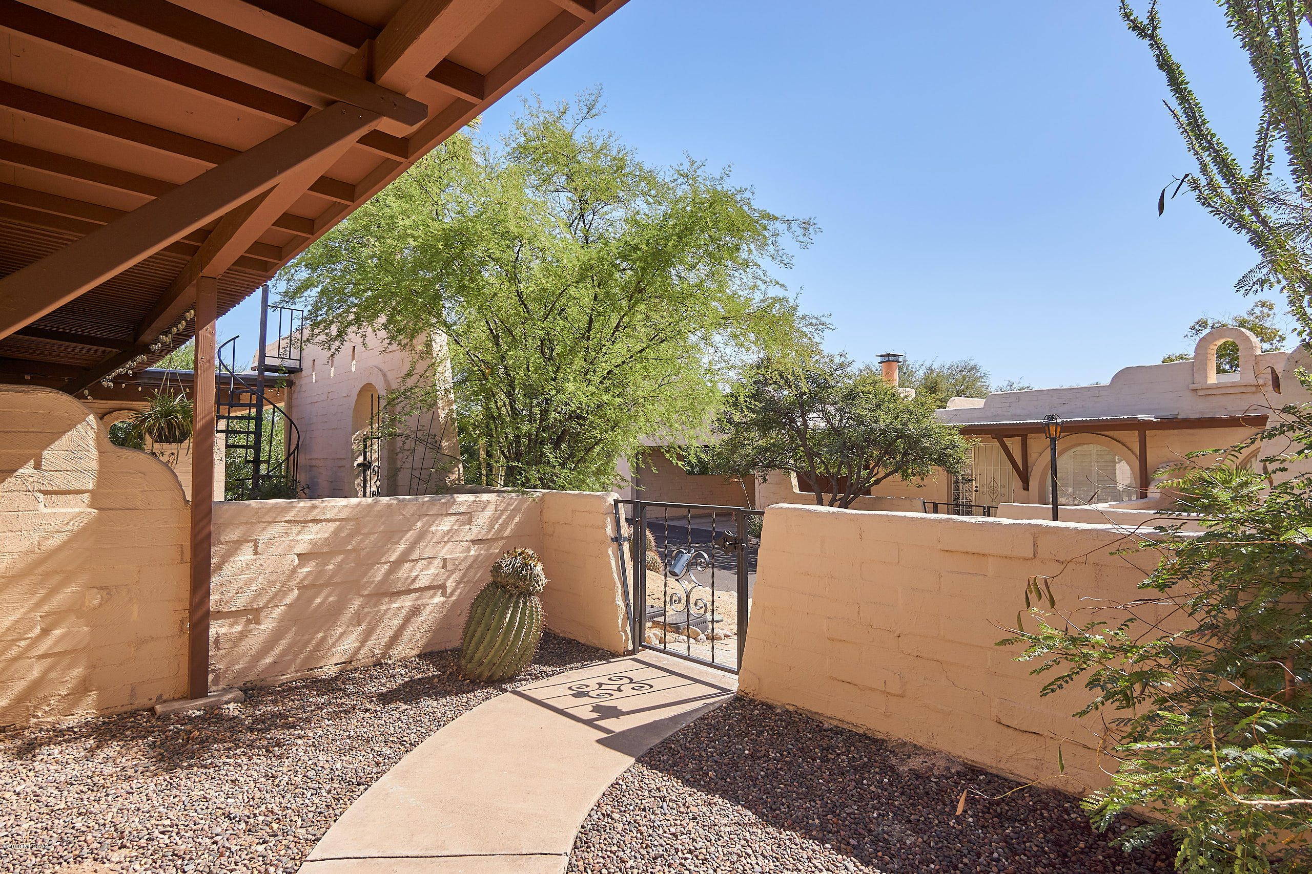Pueblo Villas - Residential