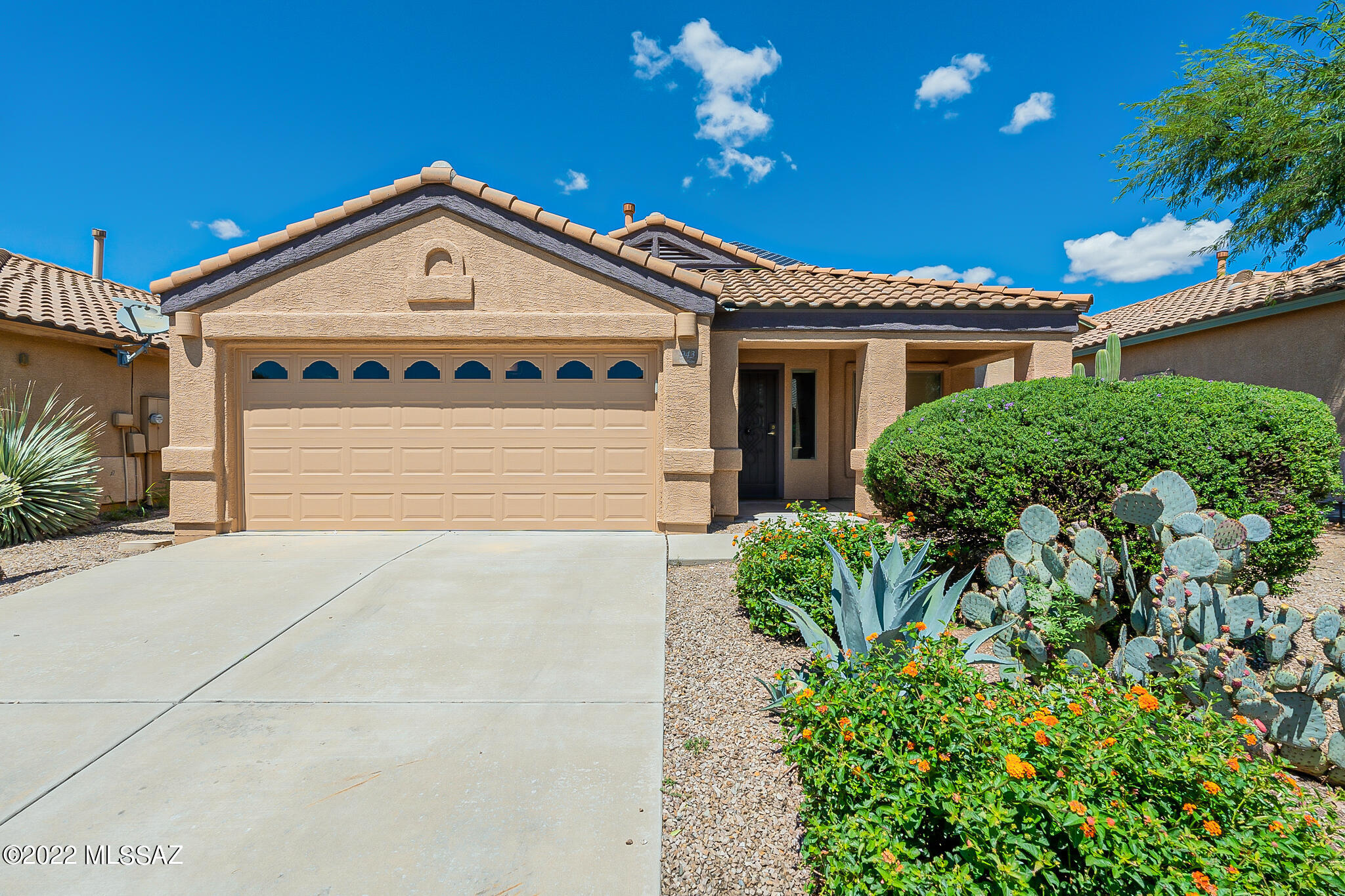 This 4bed 2bath home has all new flooring and paint throughout. Vaulted ceilings, new fixtures, all appliances stay and enjoy very low utility bills with fully owned solar. Truly a MUST see!!!