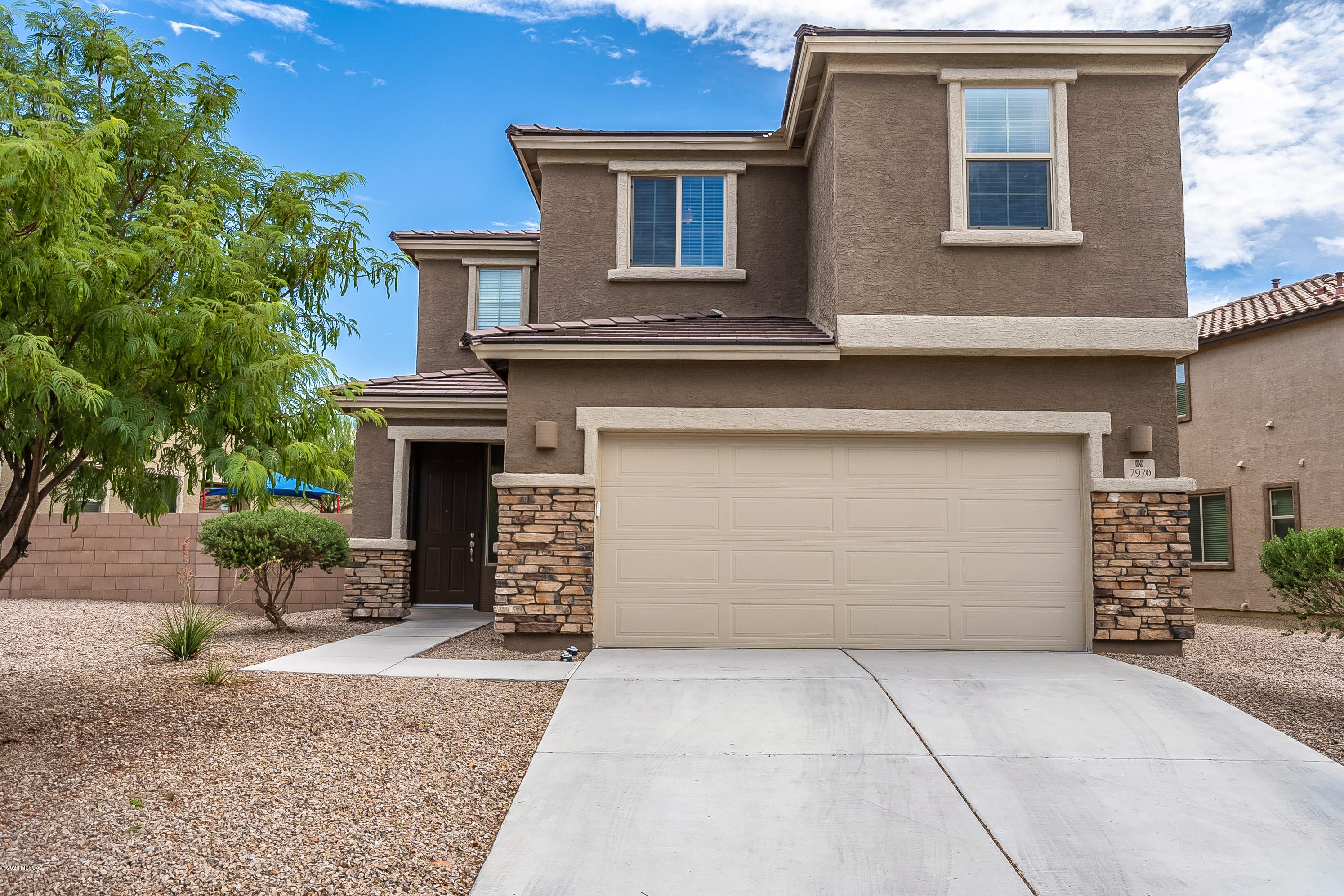 Interstate 10 and Kolb Road - Residential Lease