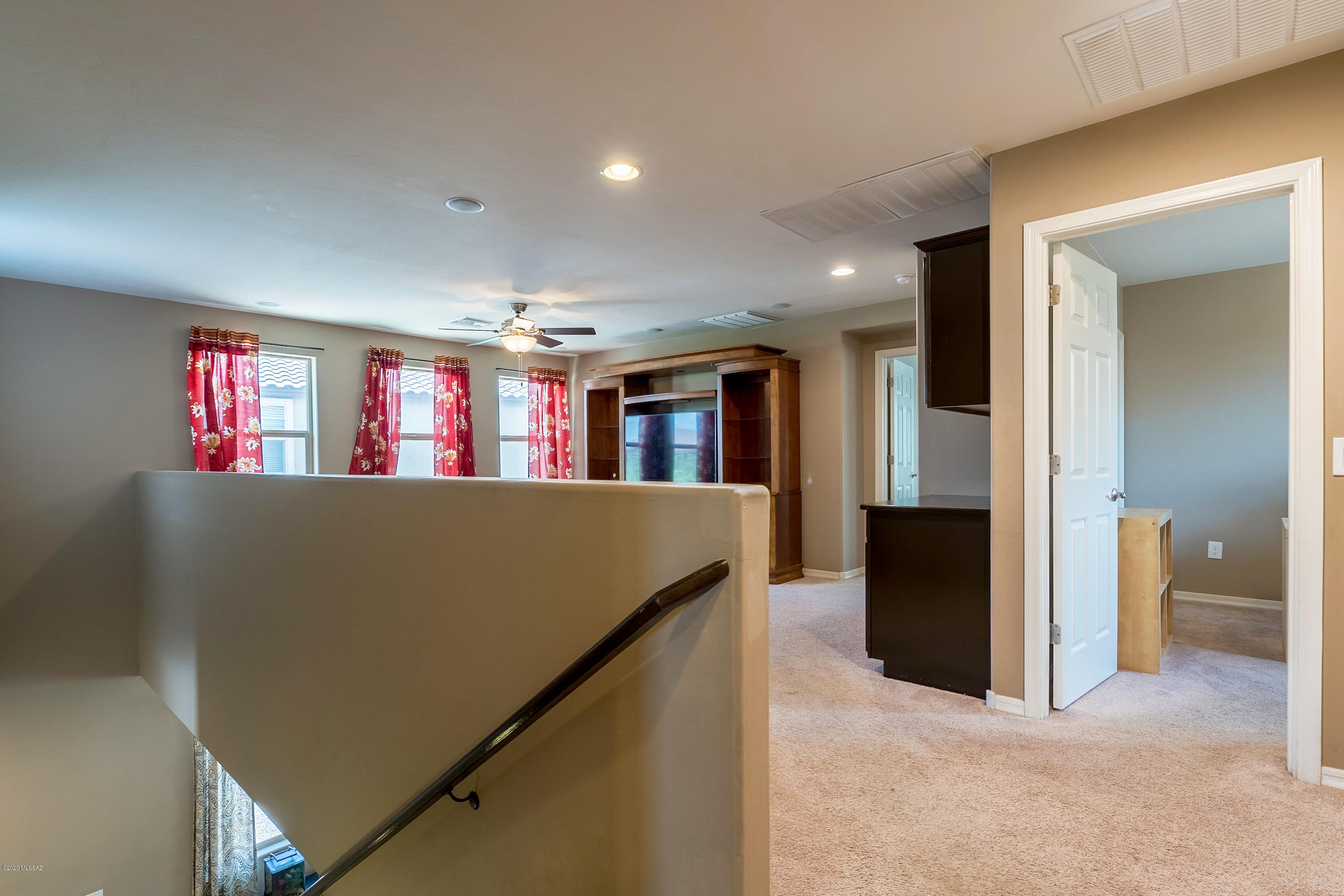 Interstate 10 and Kolb Road - Residential Lease