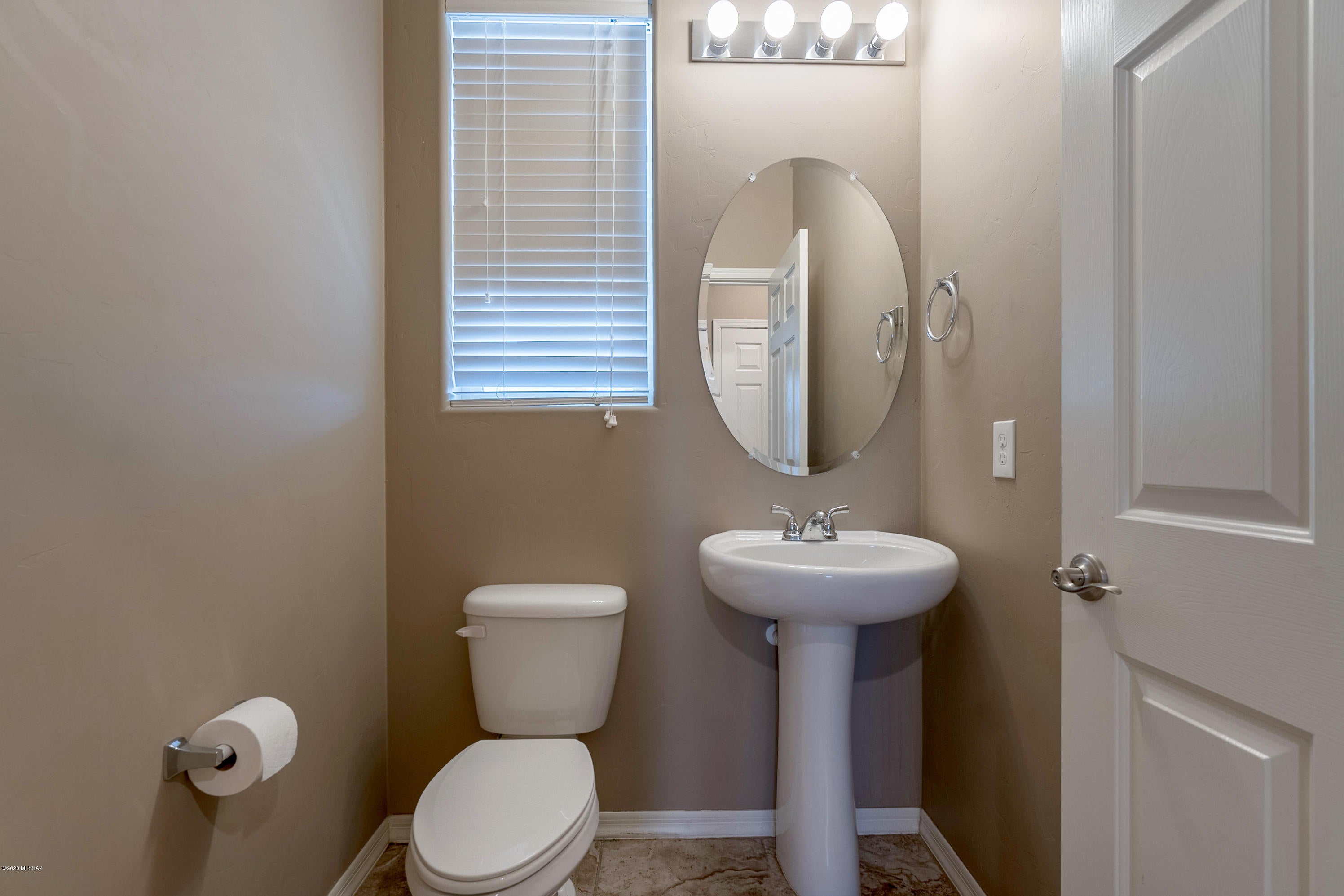 Interstate 10 and Kolb Road - Residential Lease