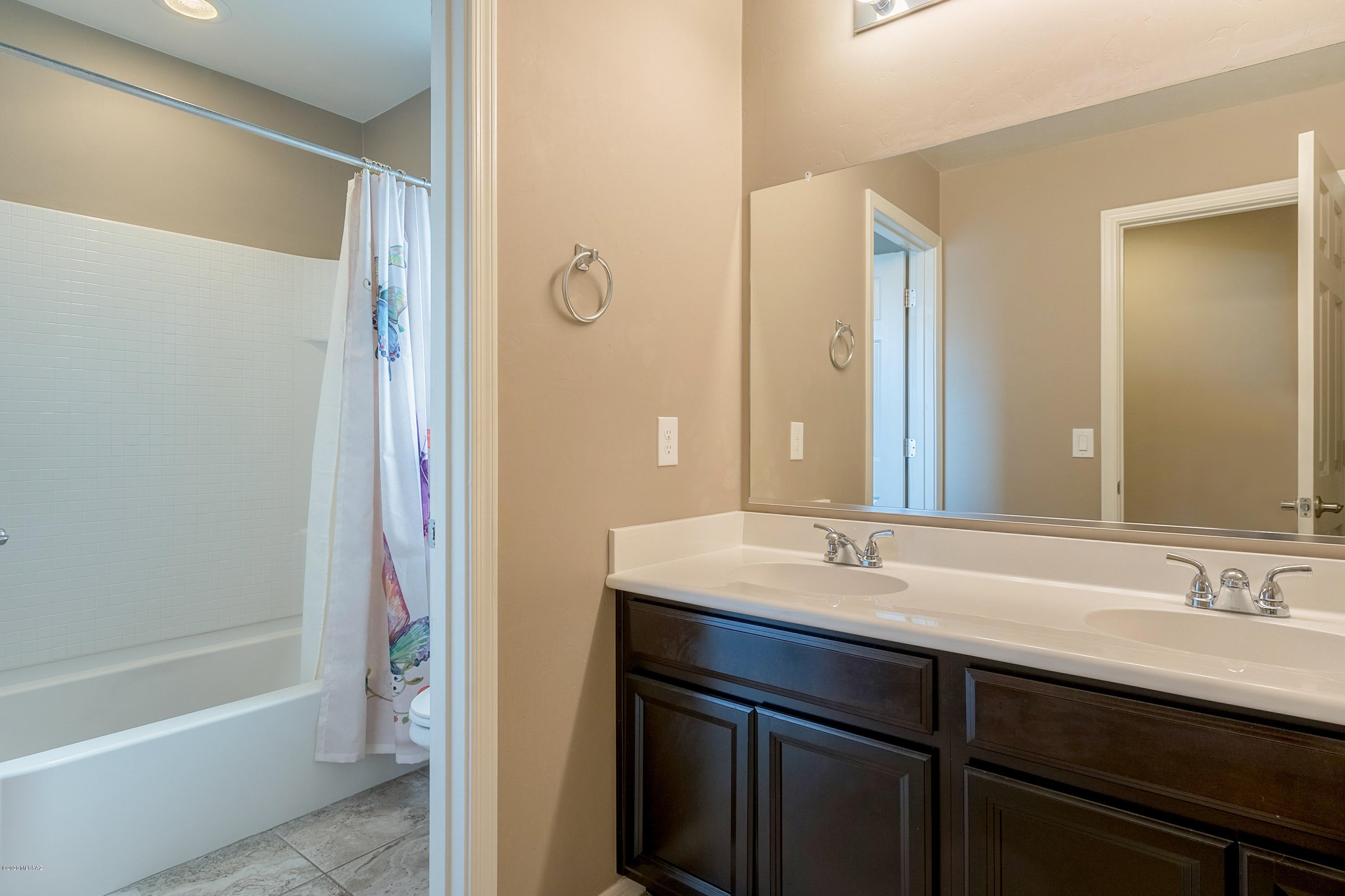 Interstate 10 and Kolb Road - Residential Lease