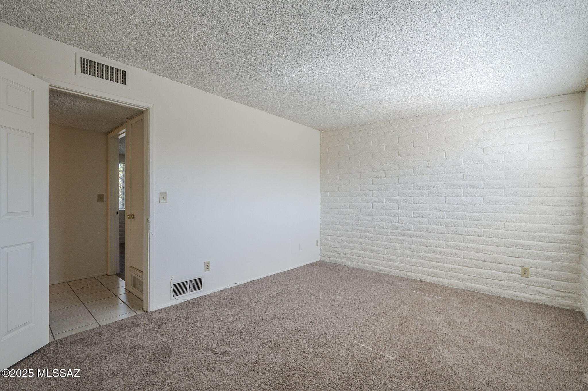 Olive Grove (396-595) - Residential Lease