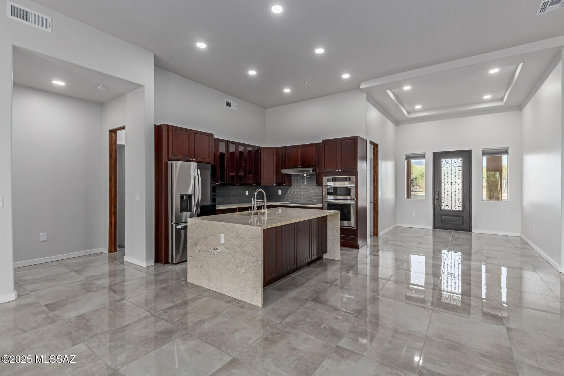 Hacienda De Tanque Verde (1-12) - Residential