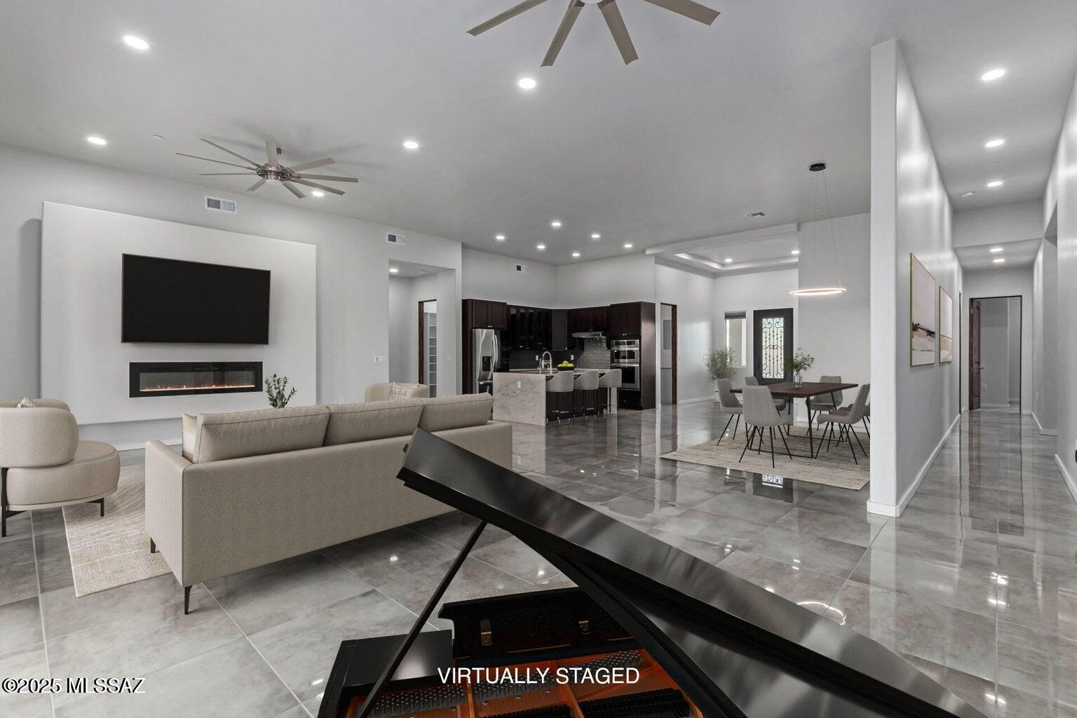 Hacienda De Tanque Verde (1-12) - Residential