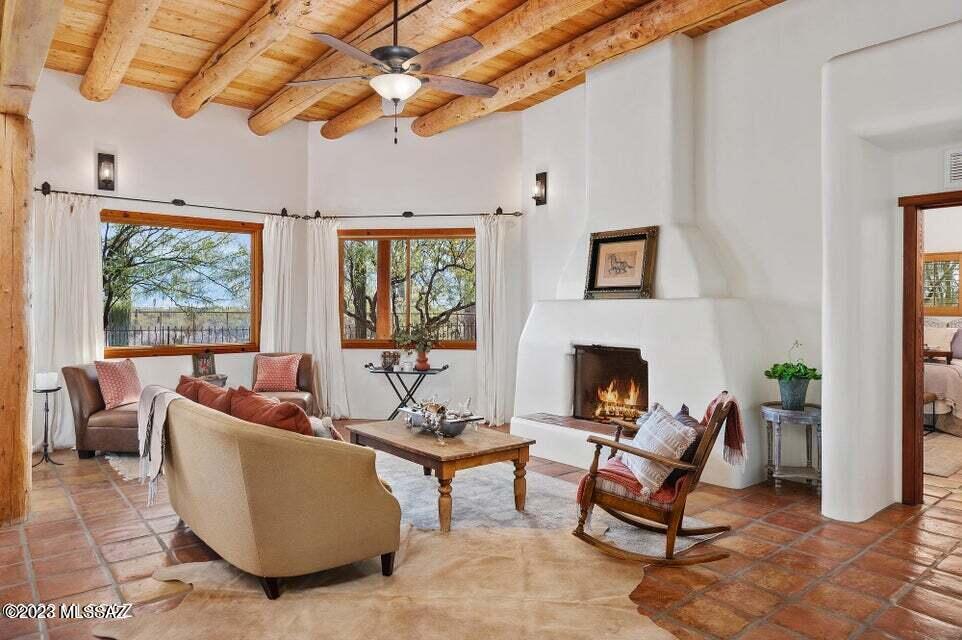 La Cholla Airpark - Residential