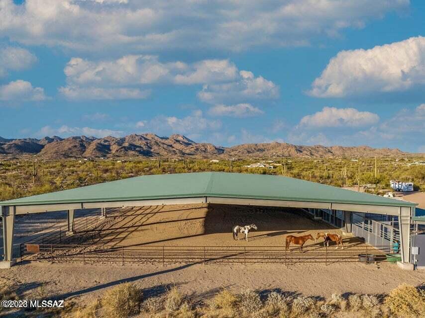 La Cholla Airpark - Residential