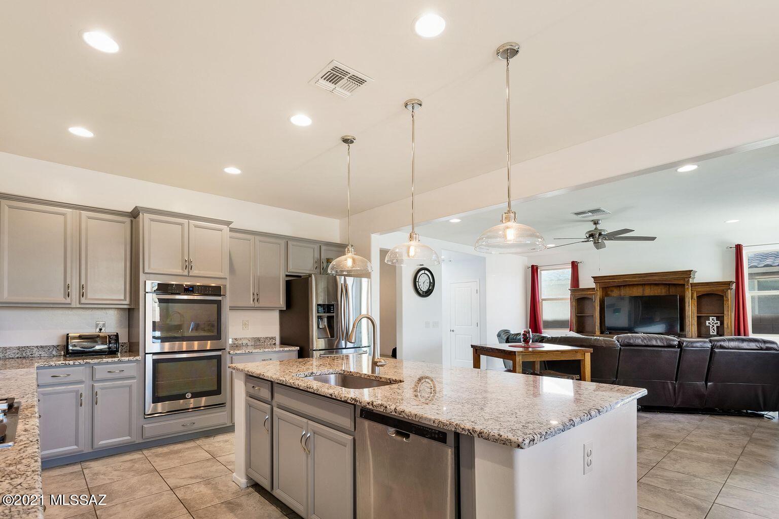 Gladden Farms Block 16 (1-89) - Residential Lease