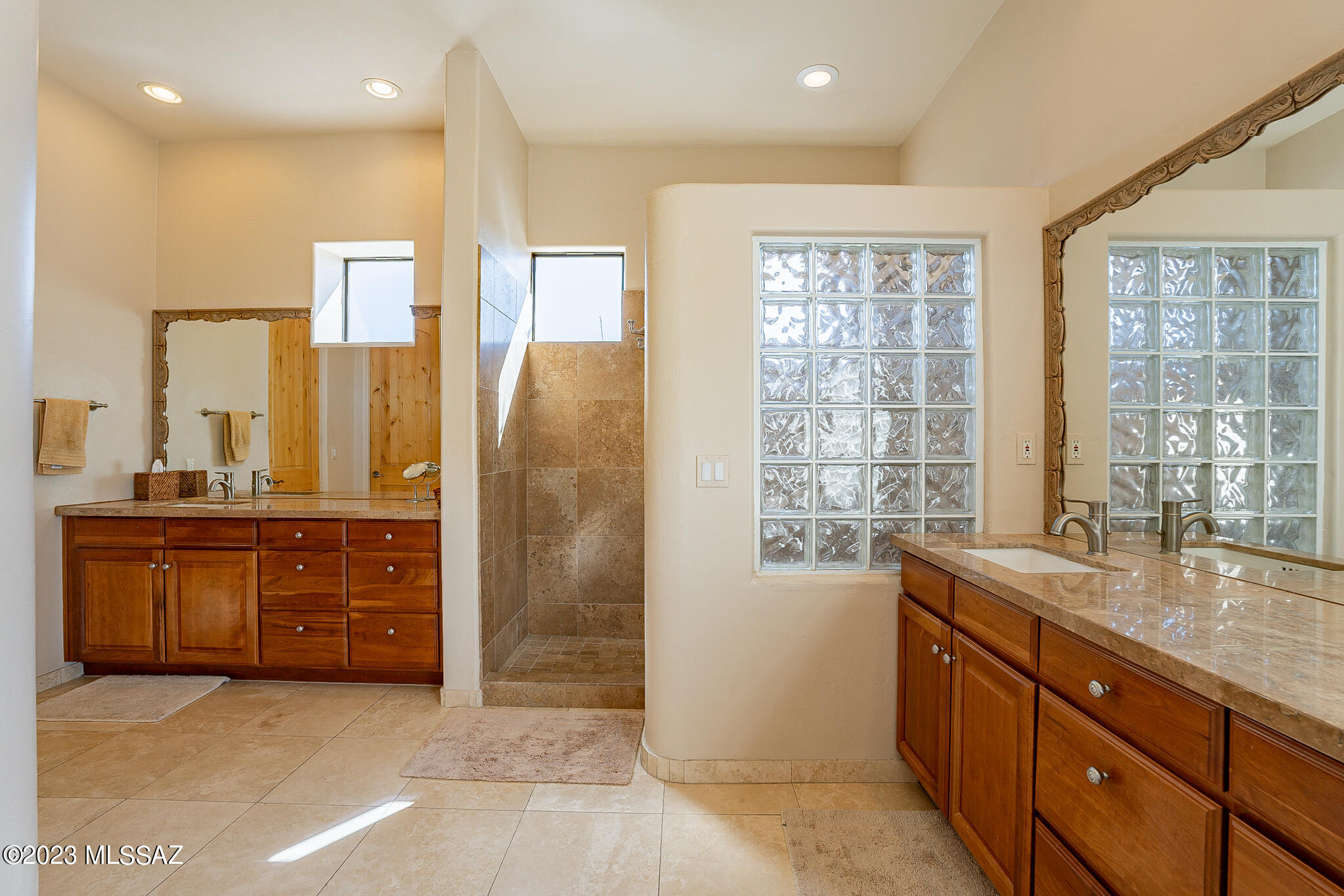 Sabino Mountain (1-290) - Residential