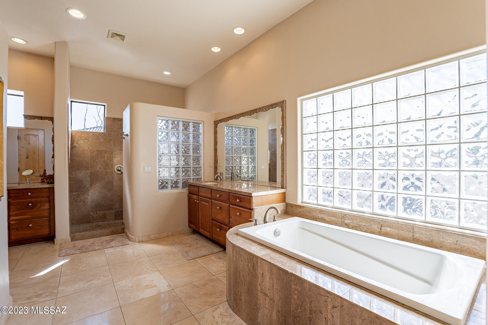 Sabino Mountain (1-290) - Residential