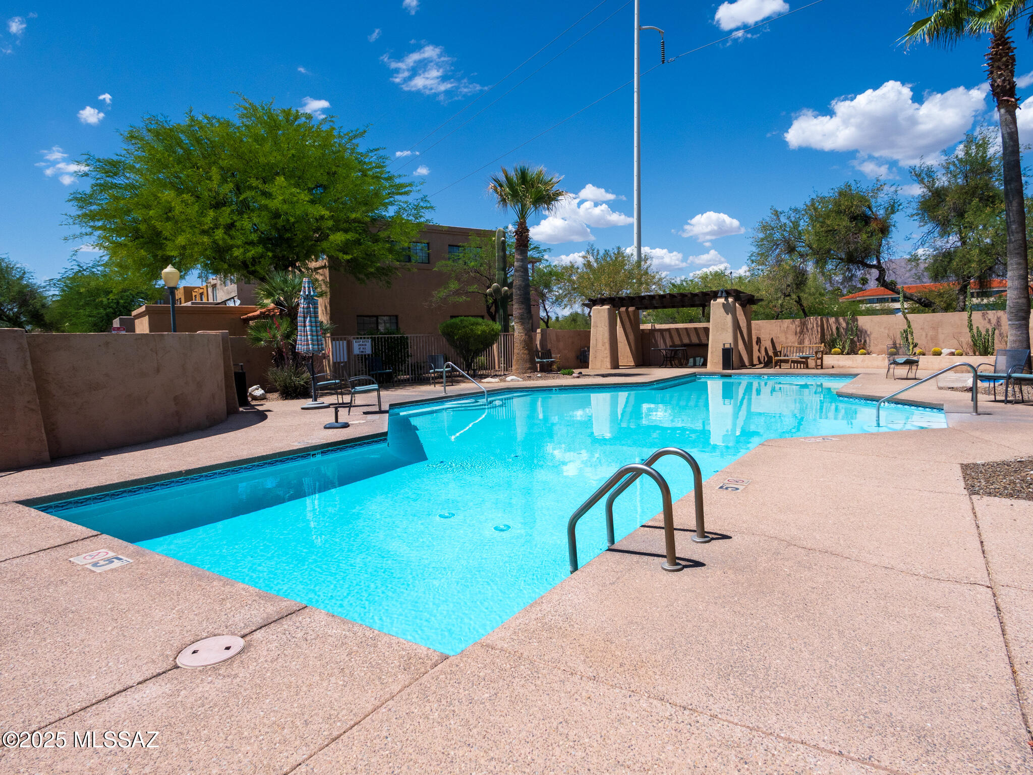 River At North Campbell (1-59) - Residential Lease