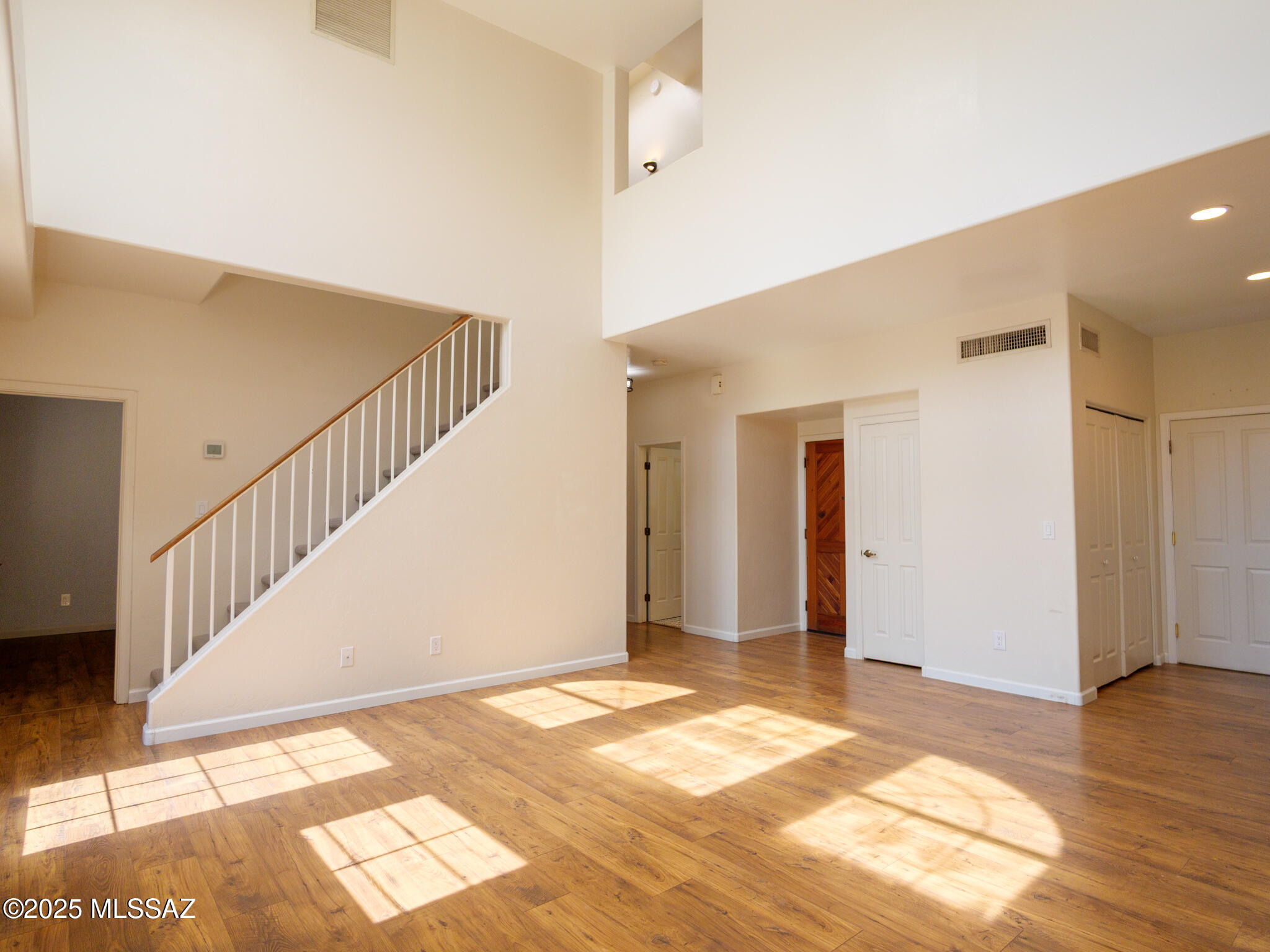 River At North Campbell (1-59) - Residential Lease