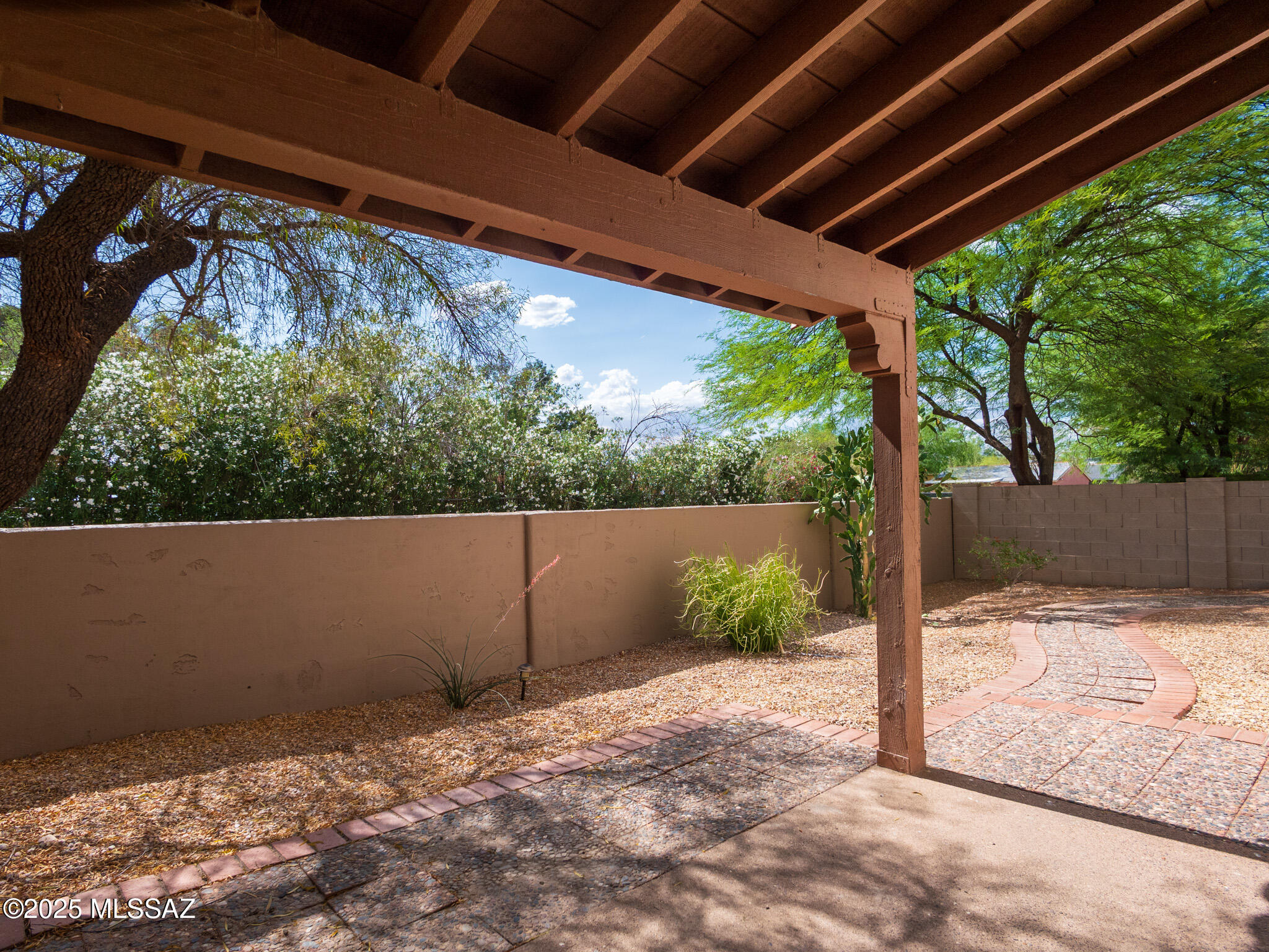 River At North Campbell (1-59) - Residential Lease