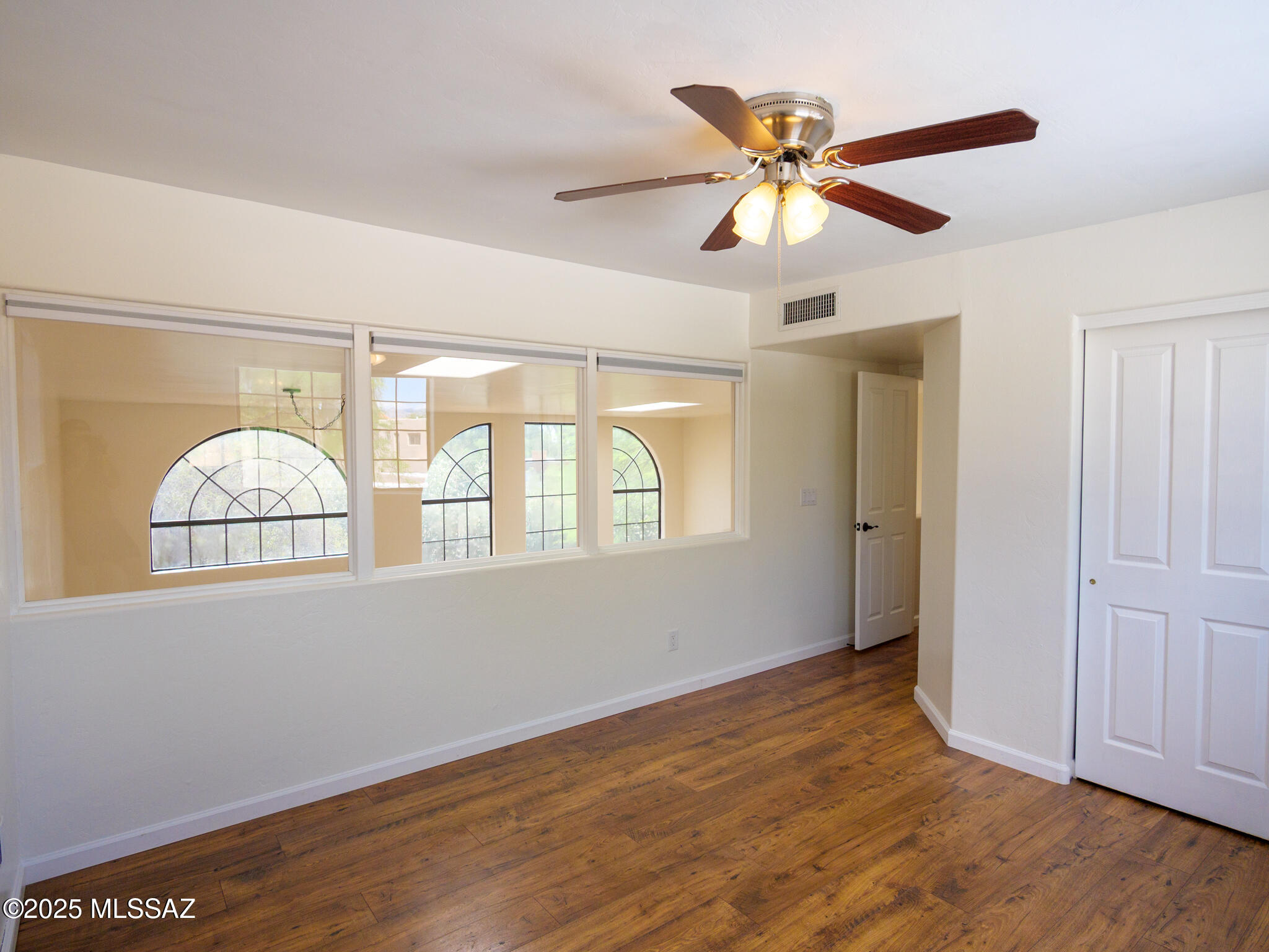 River At North Campbell (1-59) - Residential Lease