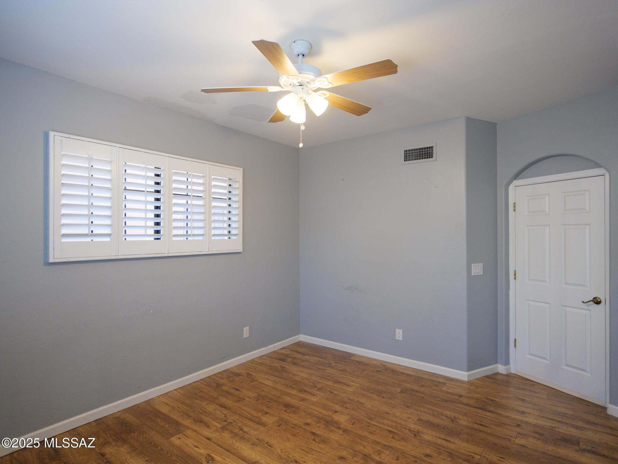 River At North Campbell (1-59) - Residential Lease