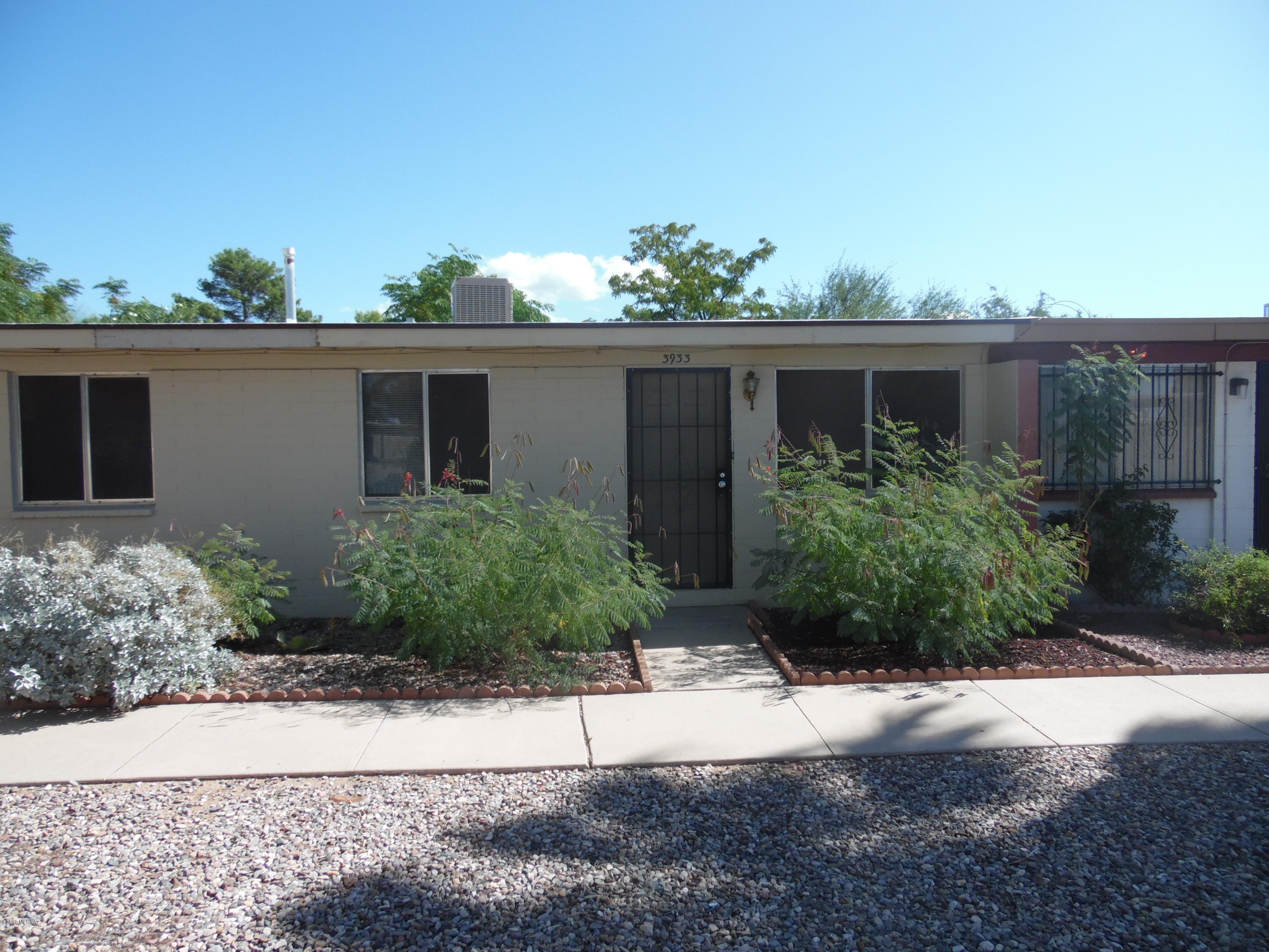 Palm Grove Clusters Resub (16-185) - Residential Lease