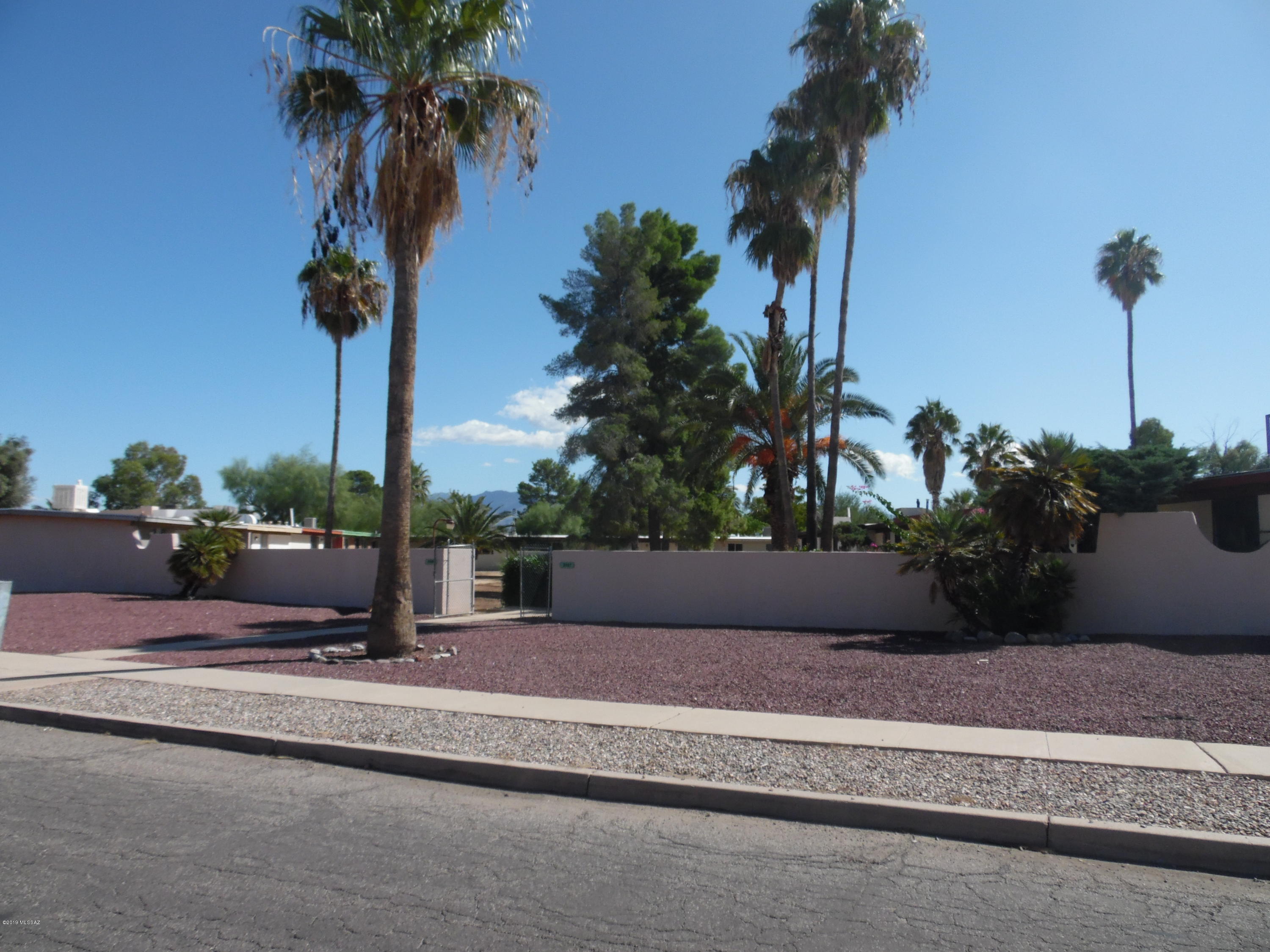 Palm Grove Clusters Resub (16-185) - Residential Lease