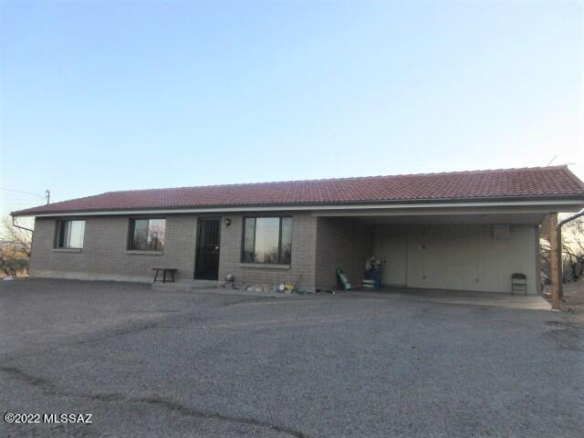 Beautiful 1,232 sq ft home situated on .93 acres on west Rio Rico