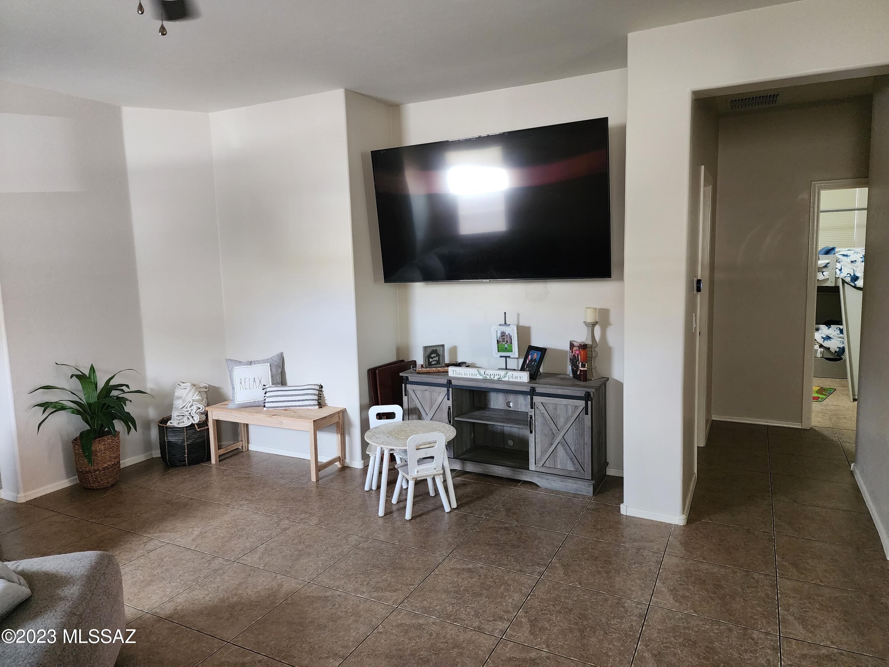 Rancho Del Lago (B37-38) - Residential Lease