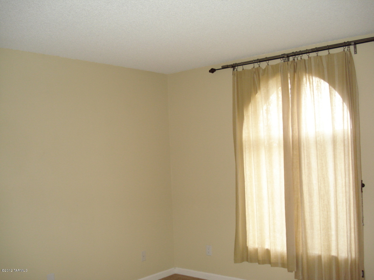 Discovery Ridge (1-137) - Residential Lease