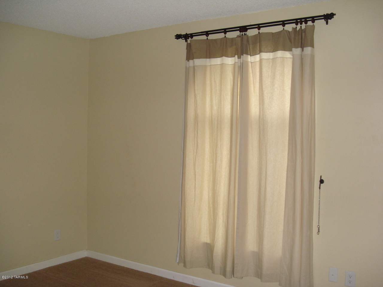 Discovery Ridge (1-137) - Residential Lease