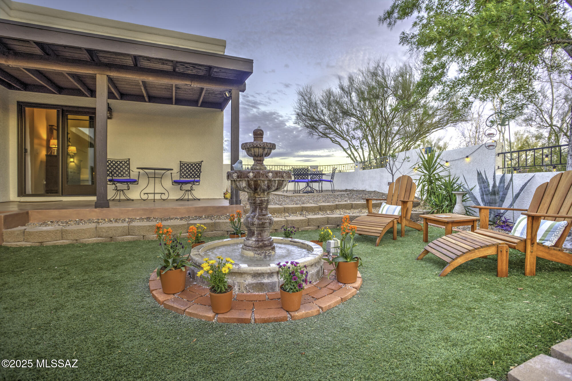 Las Alturas (1-167) - Residential