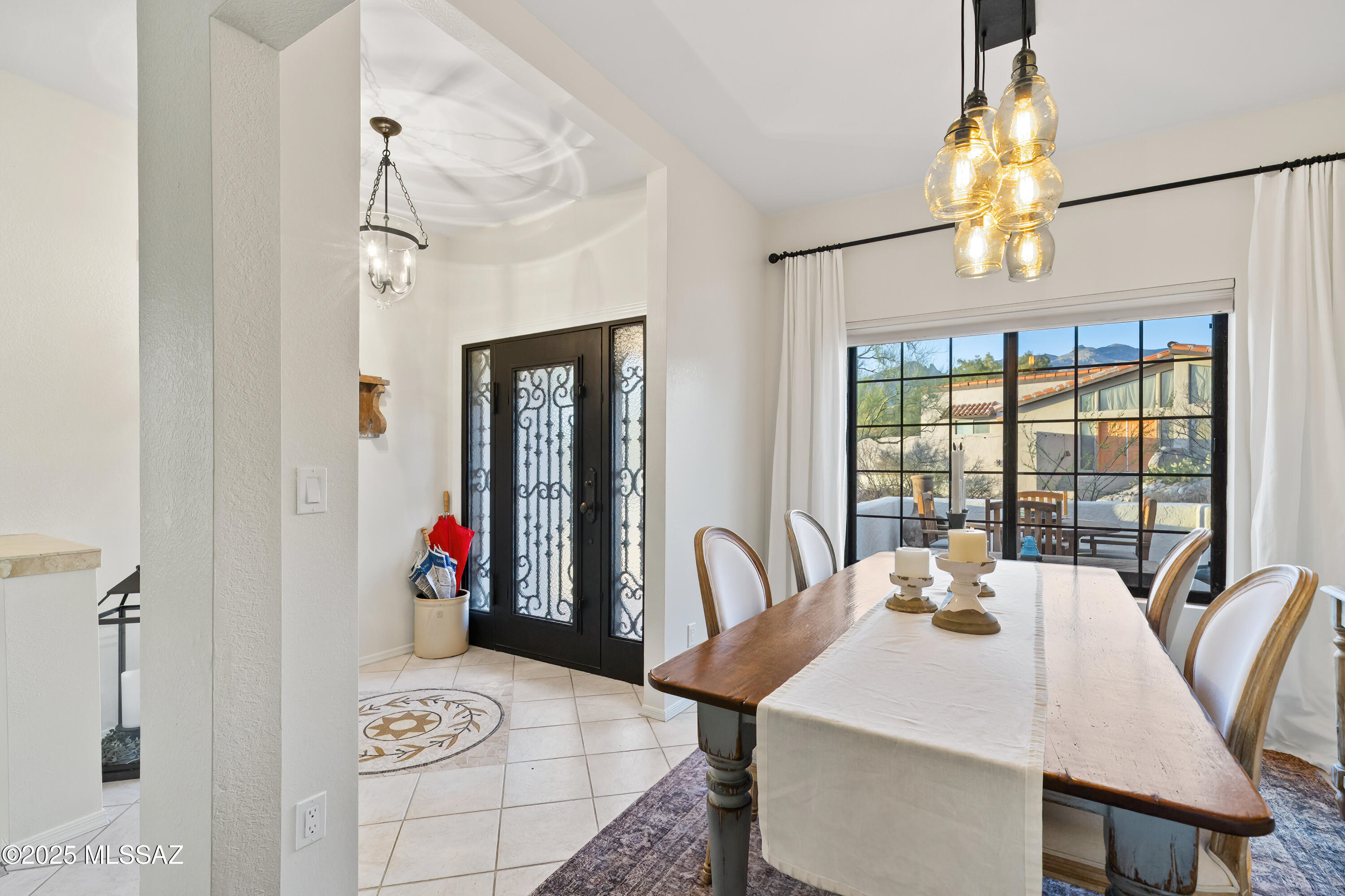 Las Alturas (1-167) - Residential