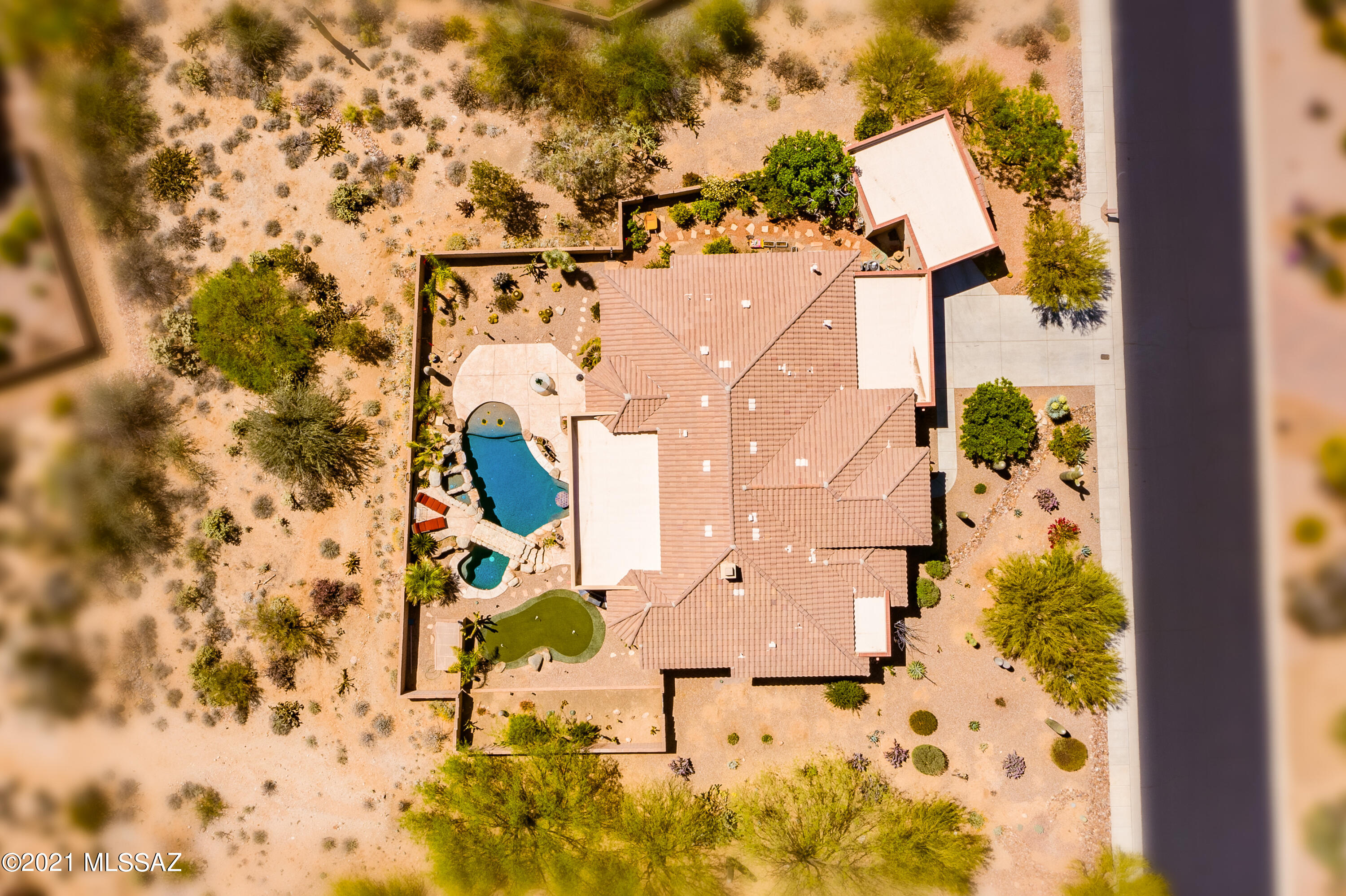 Dos Lagos at Dove Mountain (1-91) - Residential