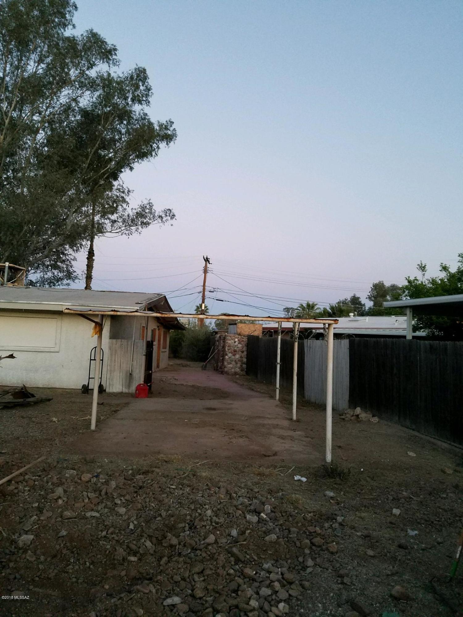 Pueblo Gardens - Residential