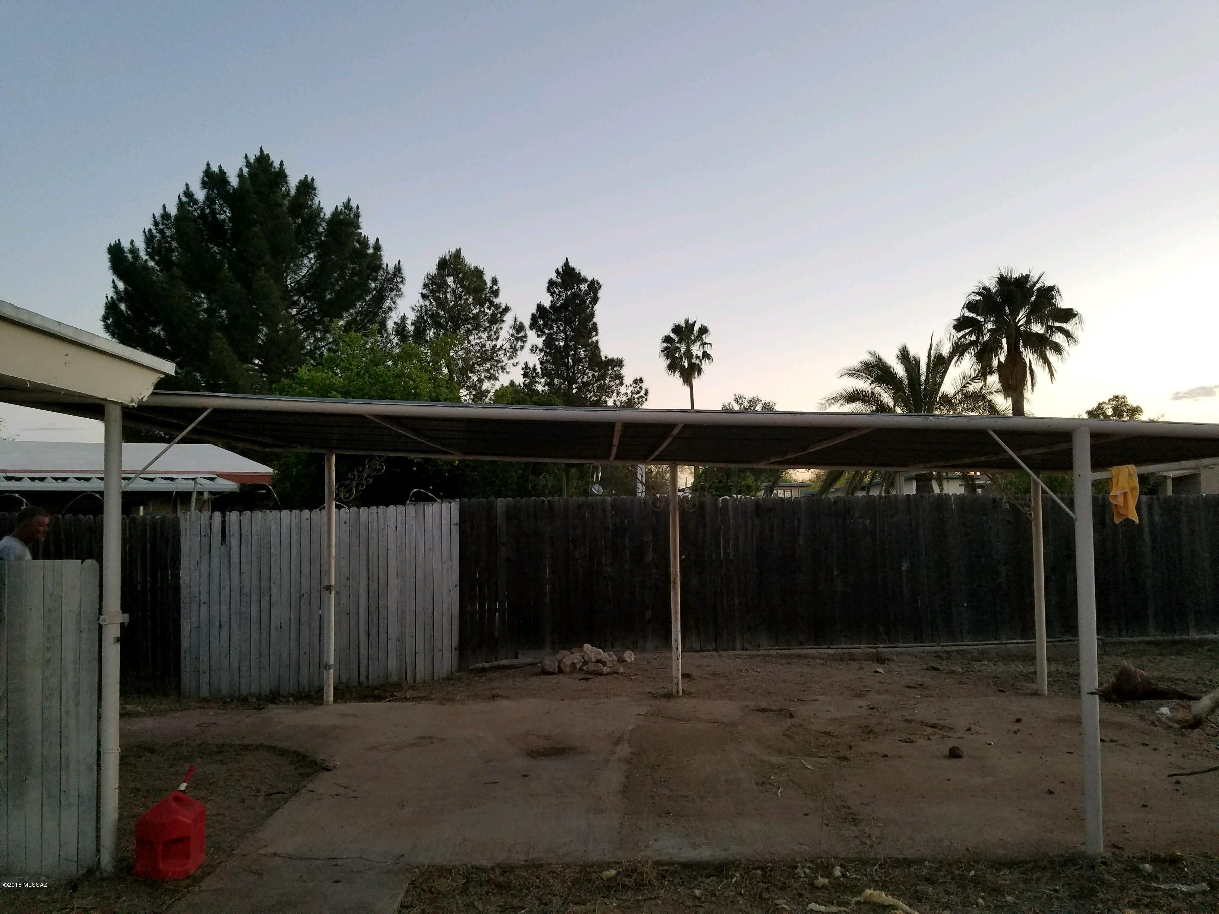 Pueblo Gardens - Residential