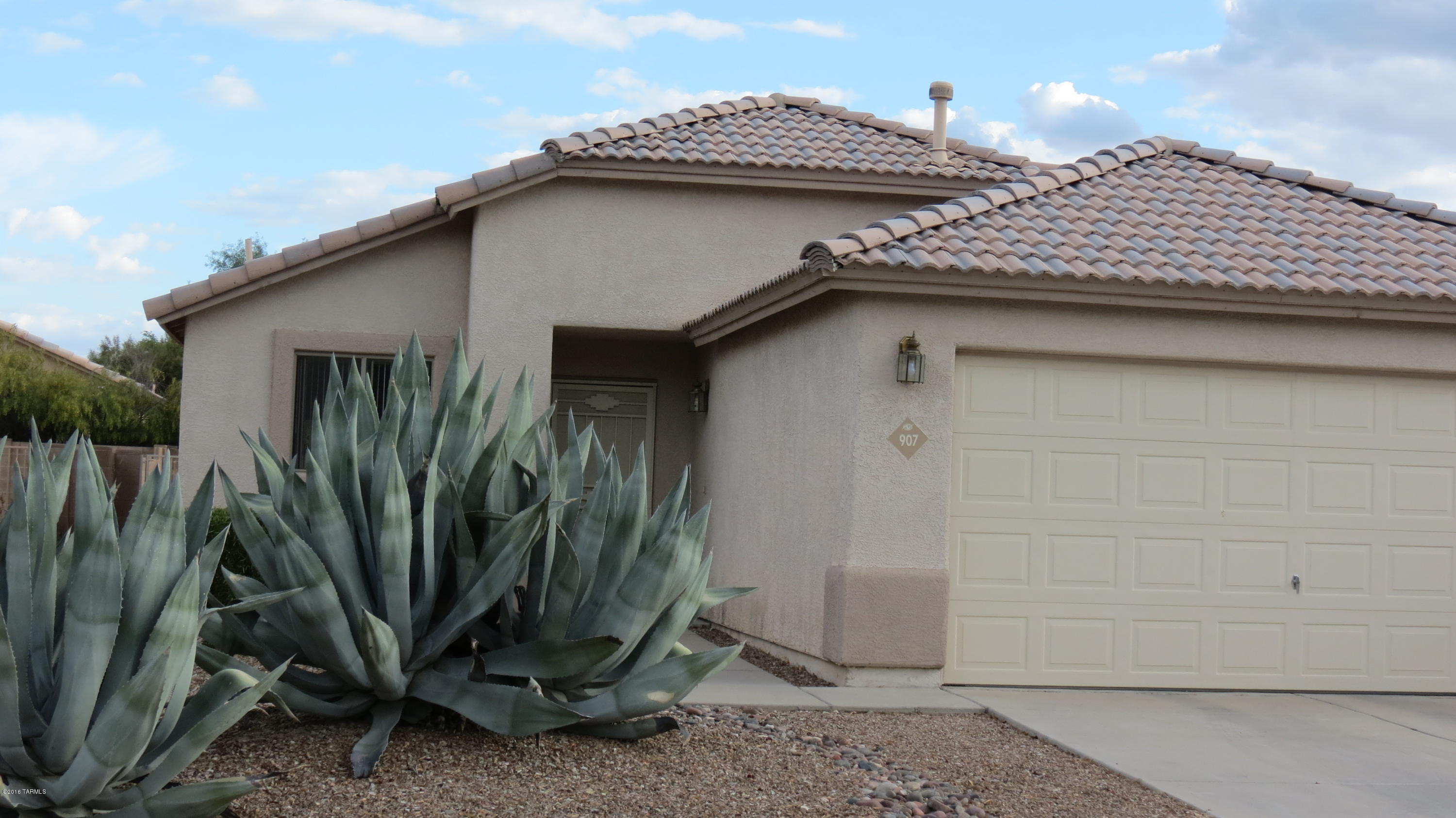 Casa Del Rio (1-74) - Residential Lease